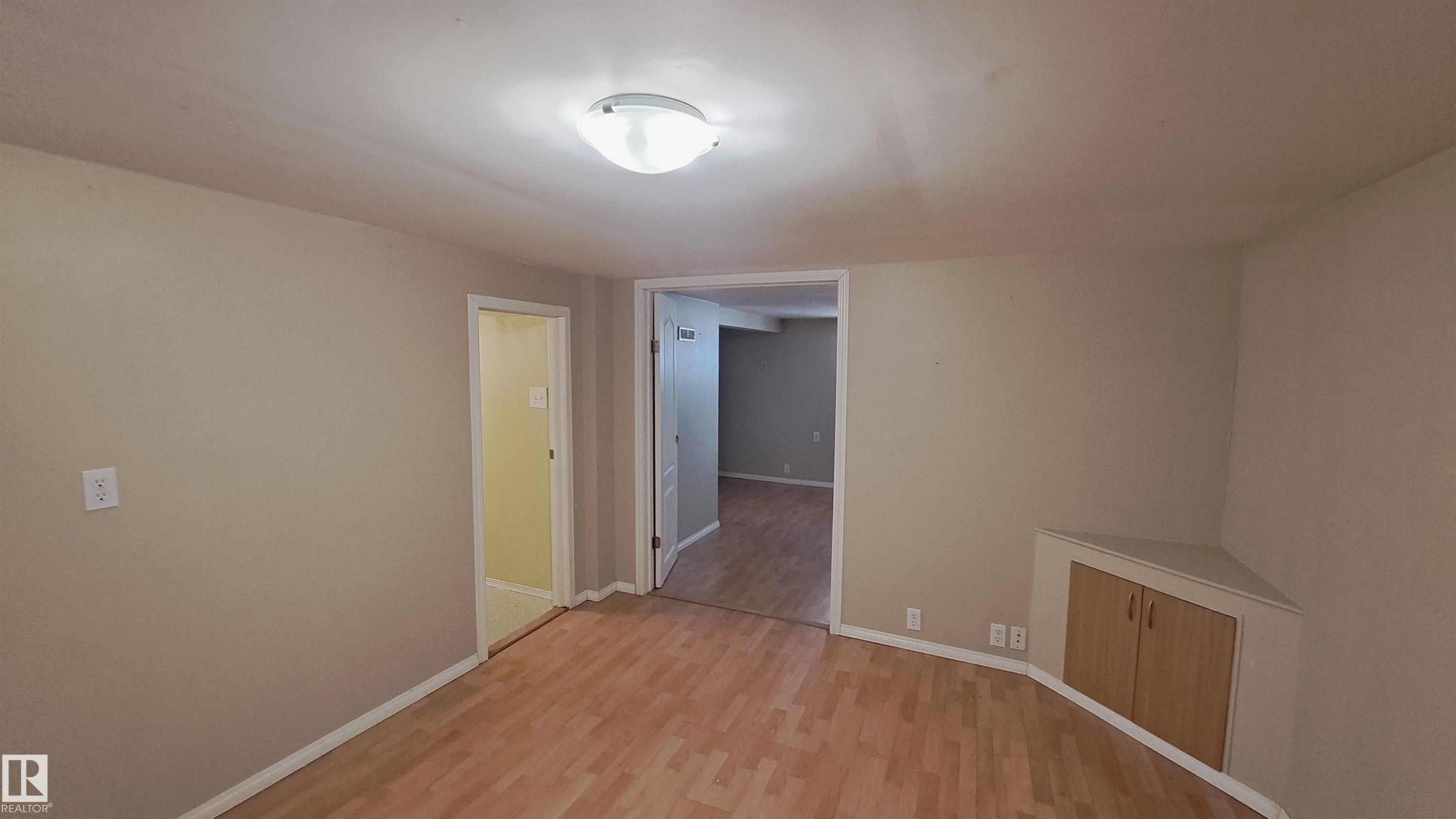10830 68 Avenue, Edmonton, AB - Indoor Photo Showing Other Room