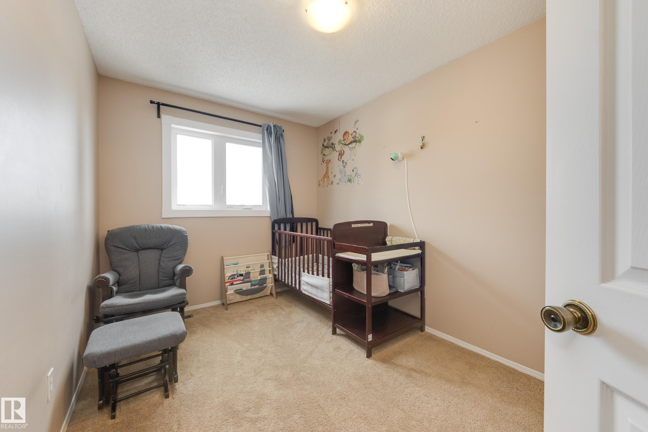 18812 93 Avenue, Edmonton, AB - Indoor