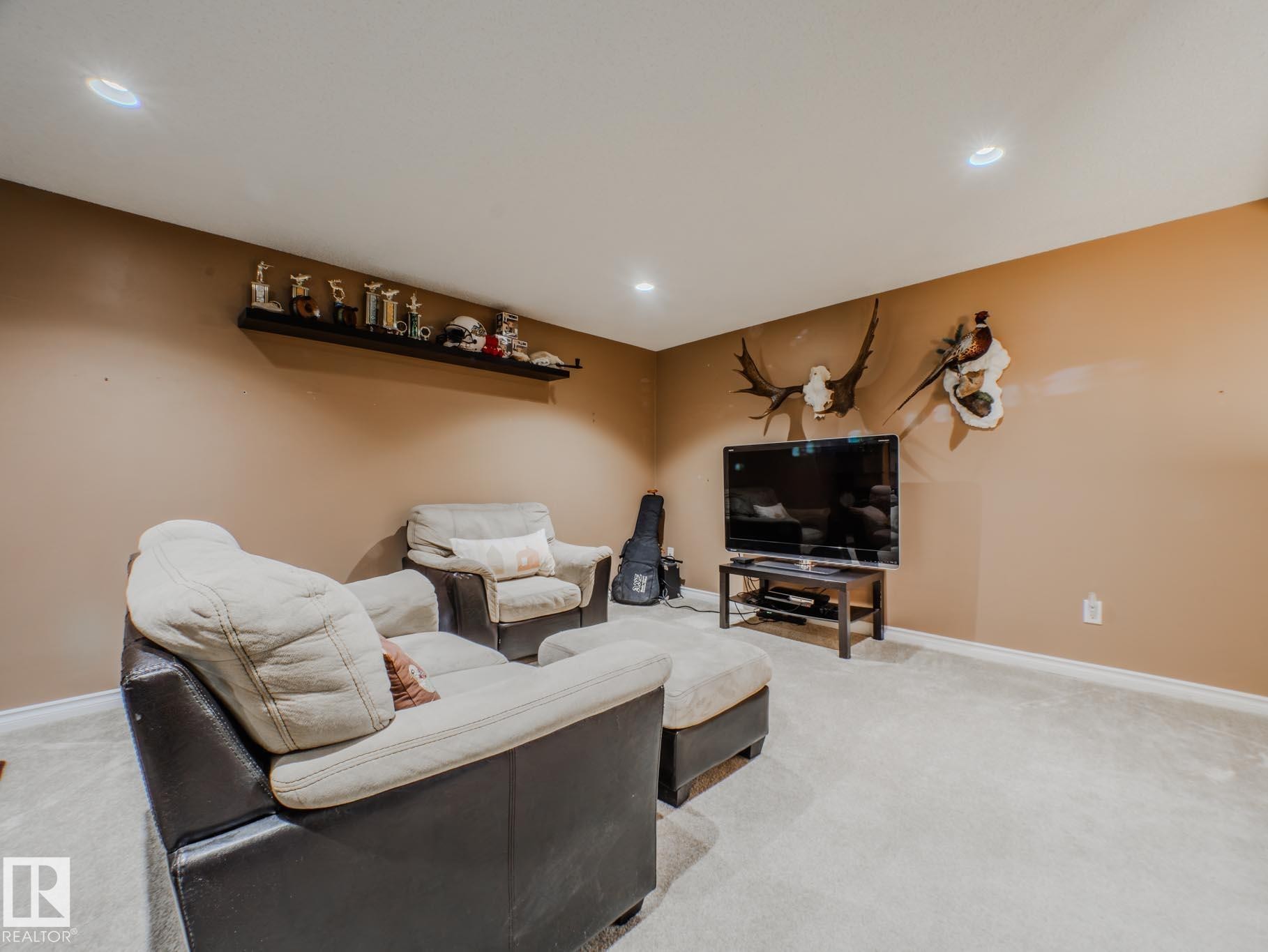 Living area featuring light carpet and recessed lighting - 3204 113B Street, Edmonton, AB - Indoor
