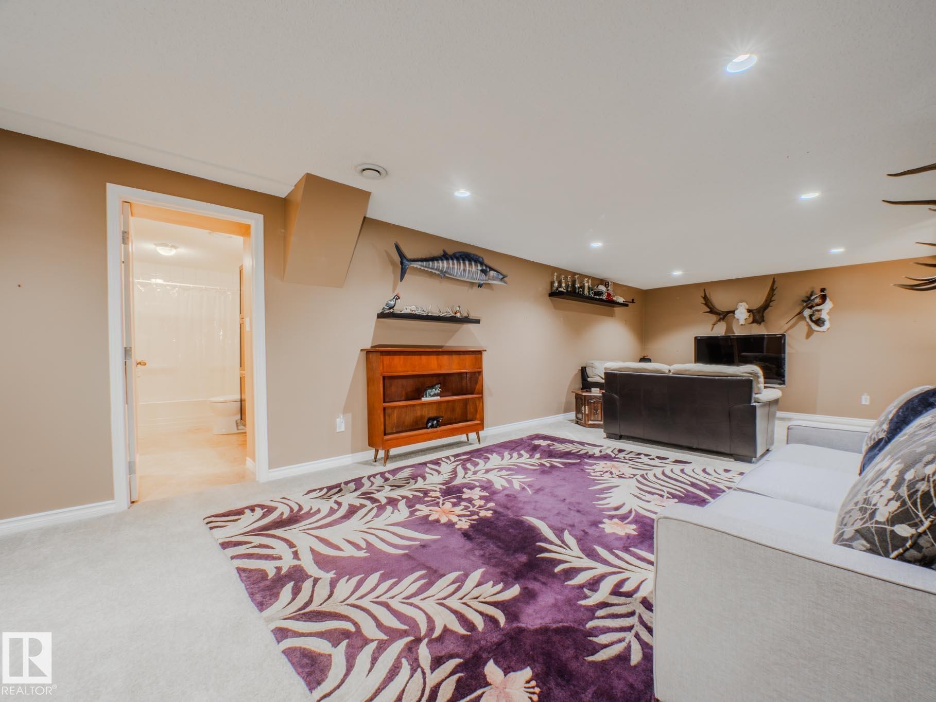 Living room with light carpet and recessed lighting - 3204 113B Street, Edmonton, AB - Indoor Photo Showing Bedroom