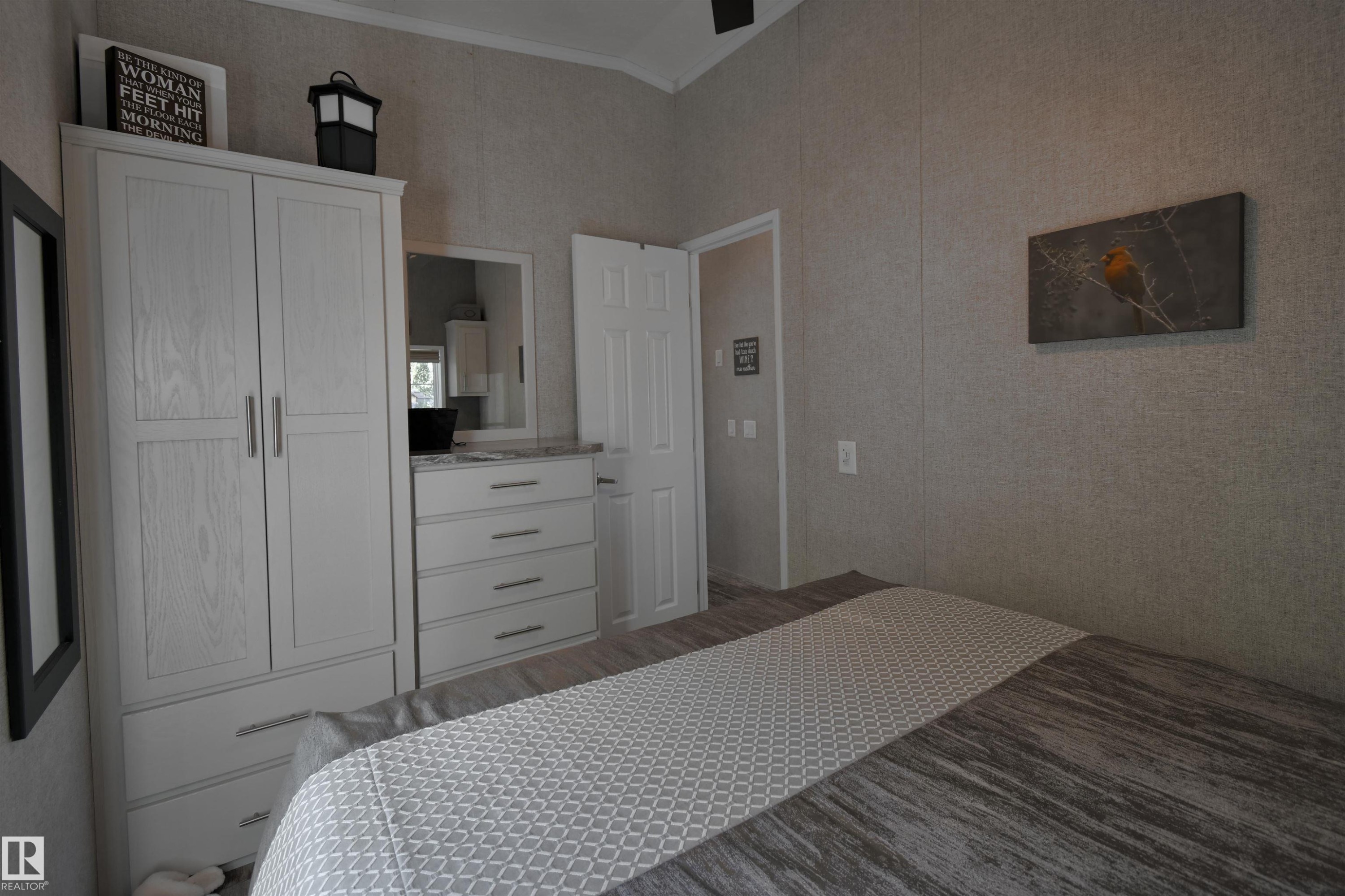 64 53206 Rge Road 55 A, Rural Parkland County, AB - Indoor Photo Showing Bedroom