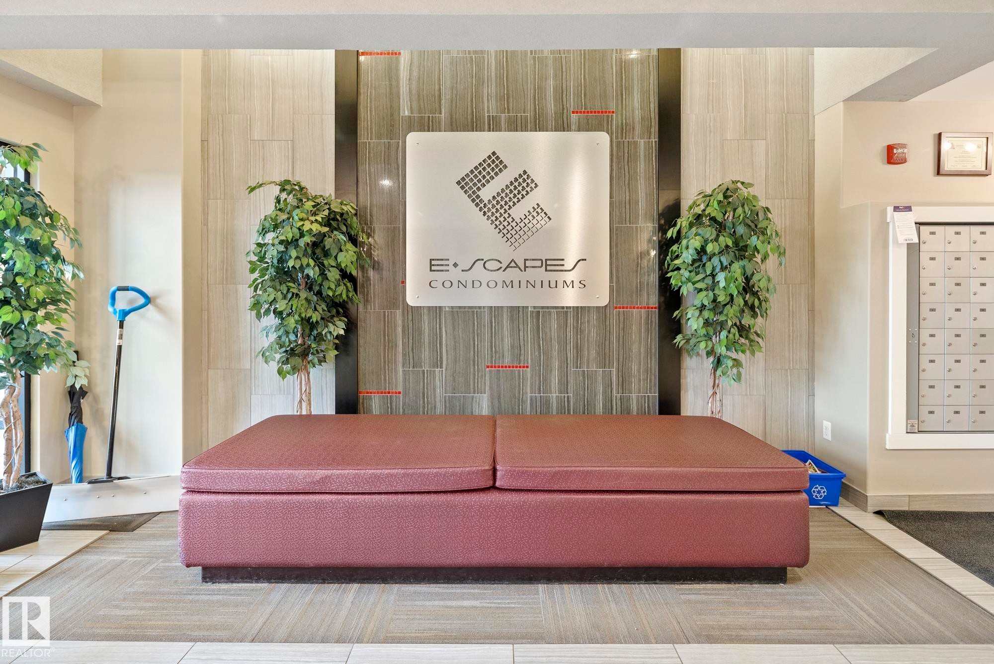 109 11080 Ellerslie Road, Edmonton, AB - Indoor