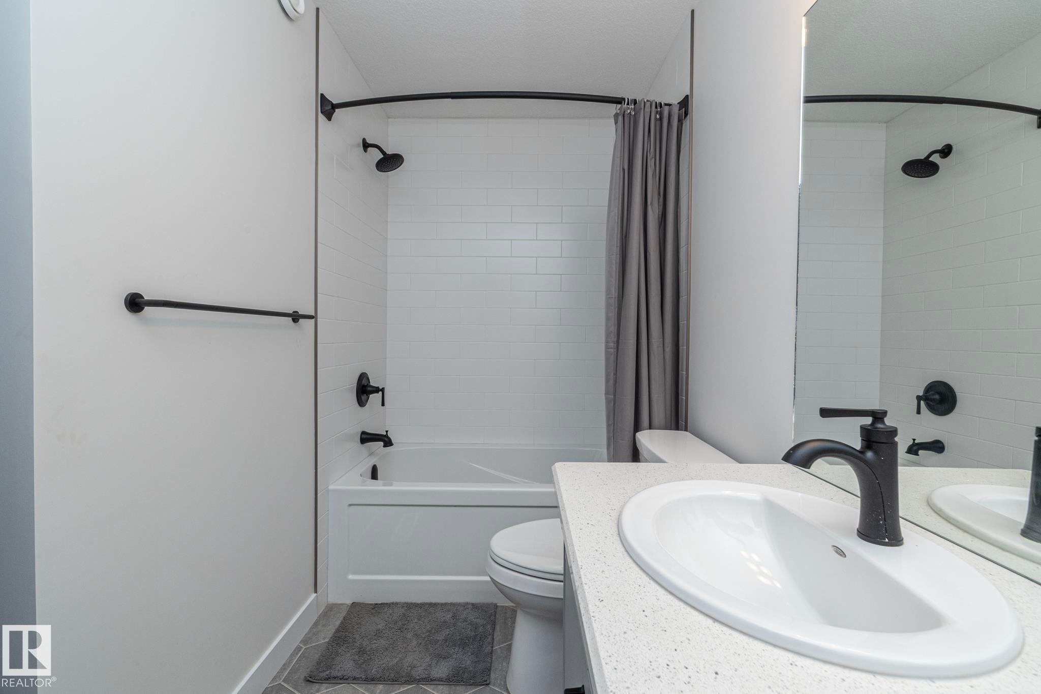 56 Brazeau Drive, Devon, AB - Indoor Photo Showing Bathroom