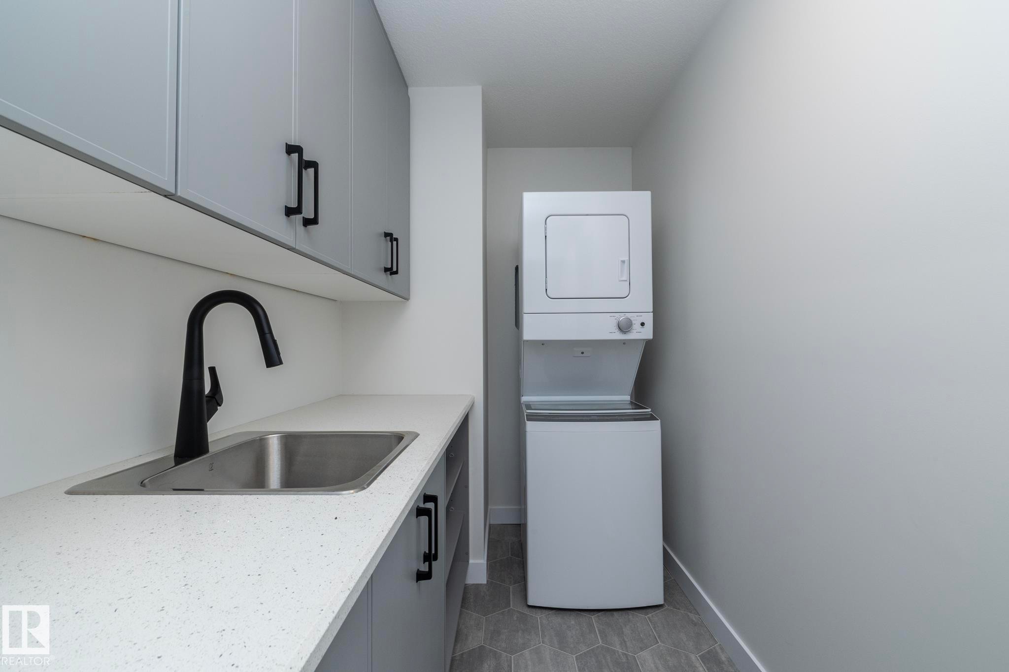 56 Brazeau Drive, Devon, AB - Indoor Photo Showing Laundry Room