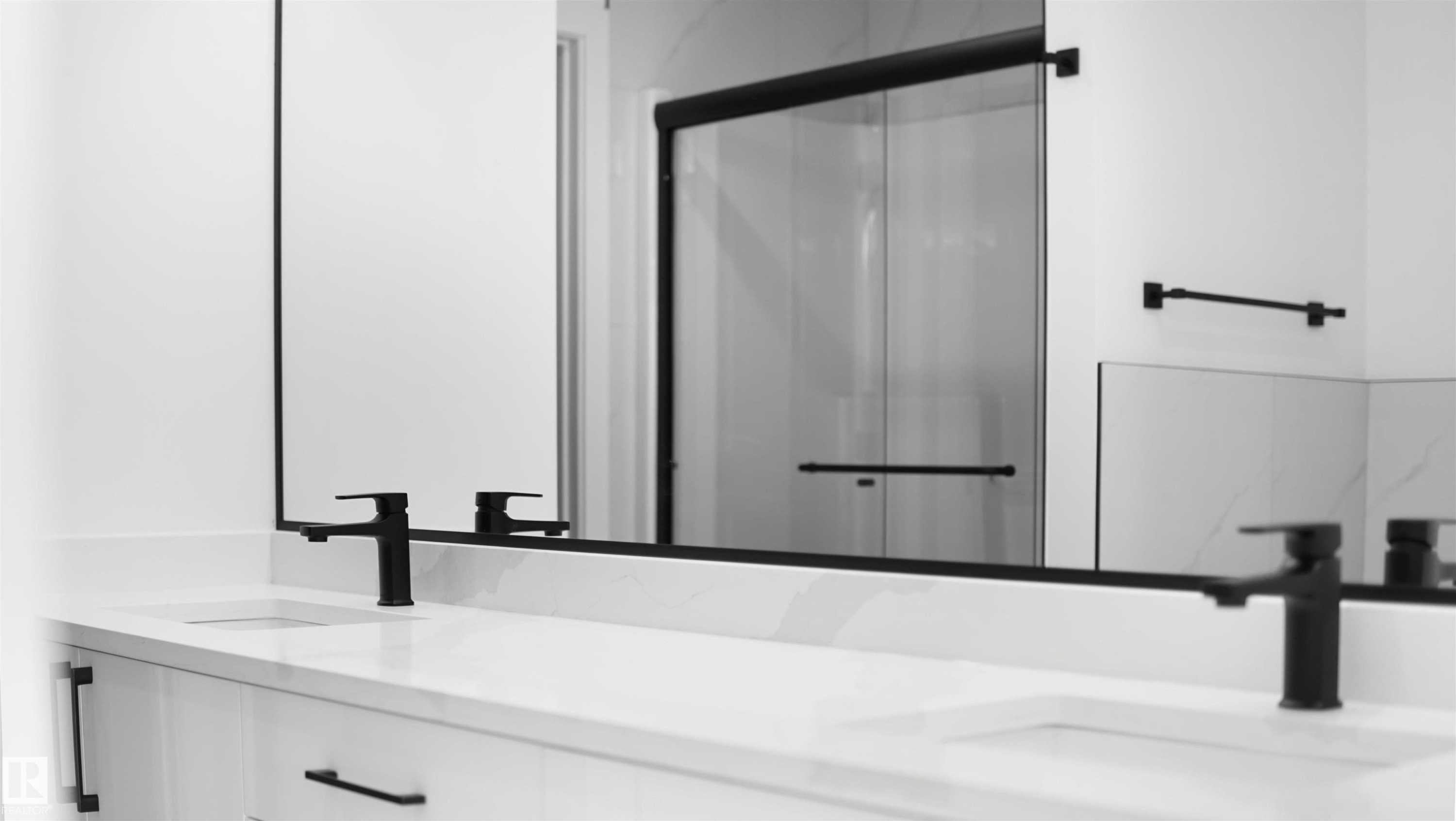 Bathroom with a shower stall and double vanity - 807 30 Avenue, Edmonton, AB - Indoor Photo Showing Bathroom