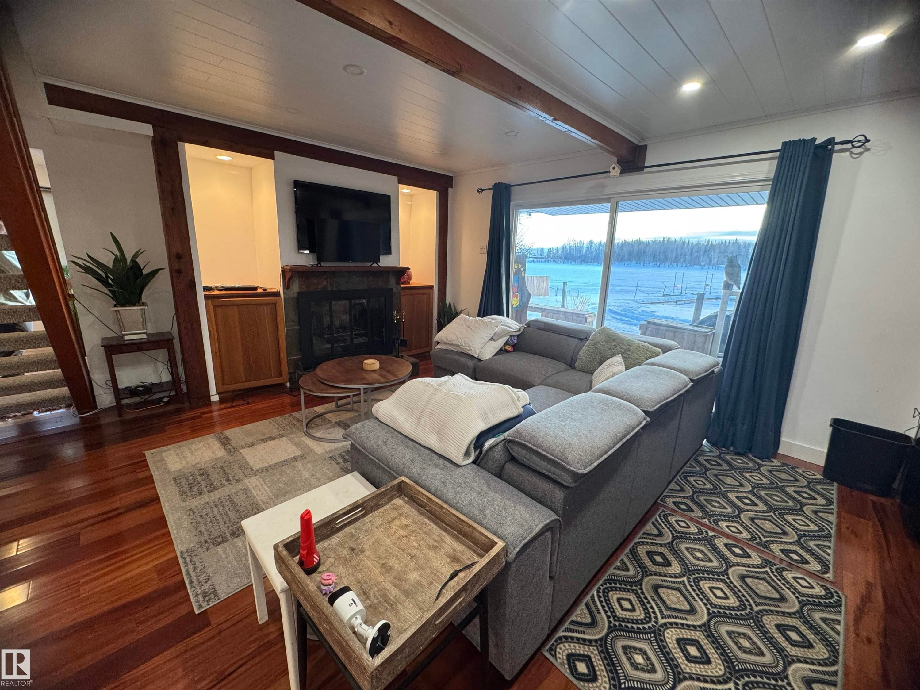 Rural Westlock County, AB - Indoor Photo Showing Living Room