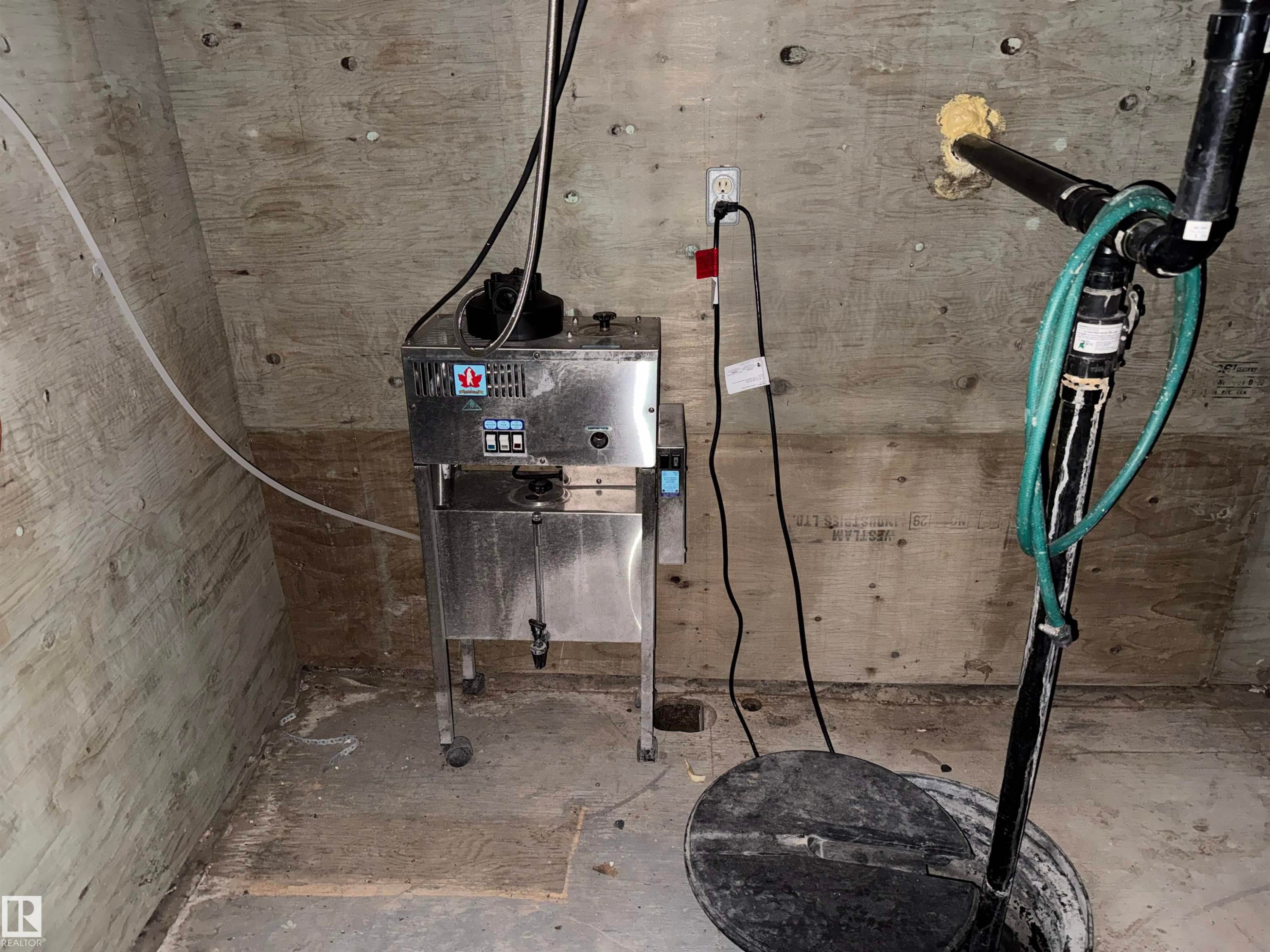 Rural Westlock County, AB - Indoor