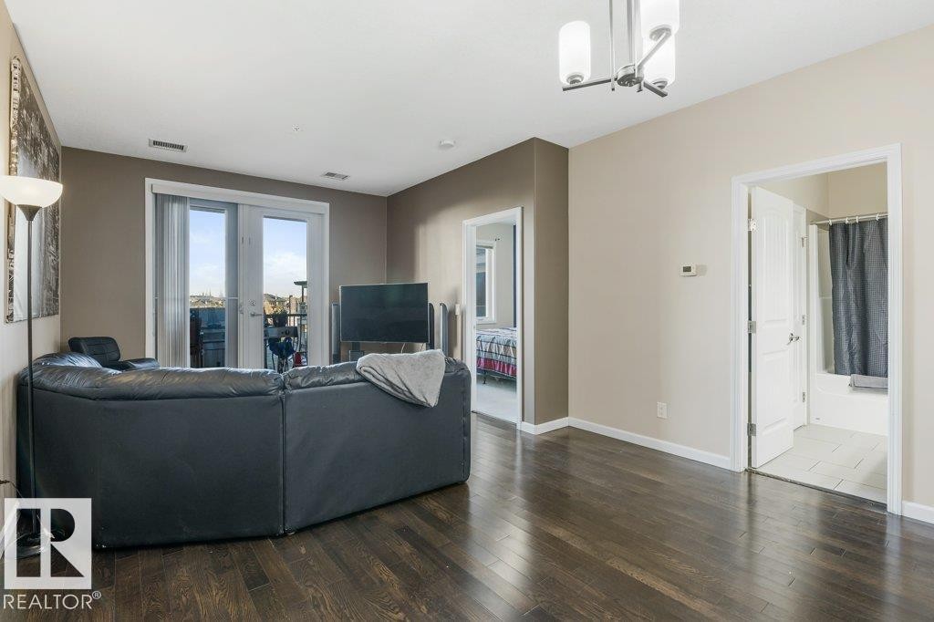 217 6083 Maynard Way, Edmonton, AB - Indoor