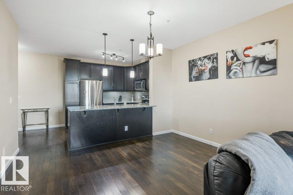217 6083 Maynard Way, Edmonton, AB - Indoor Photo Showing Kitchen