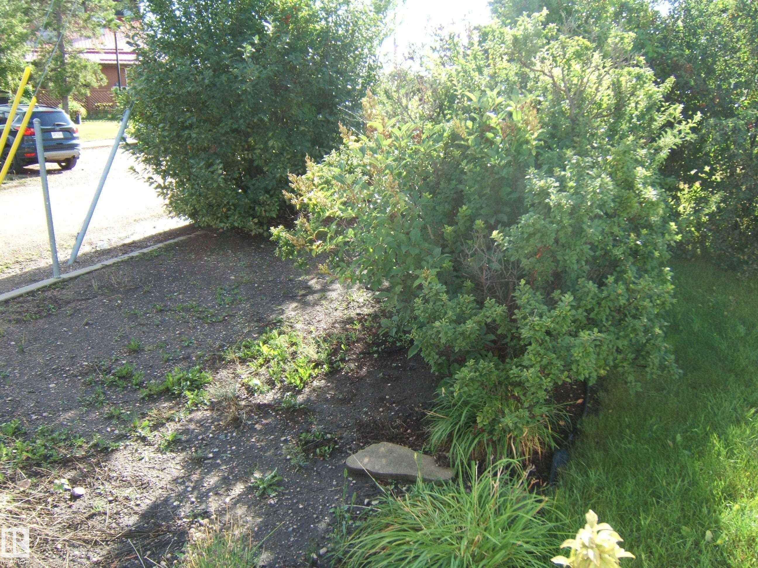 View of yard - 4807 54 Avenue, Two Hills, AB - Outdoor
