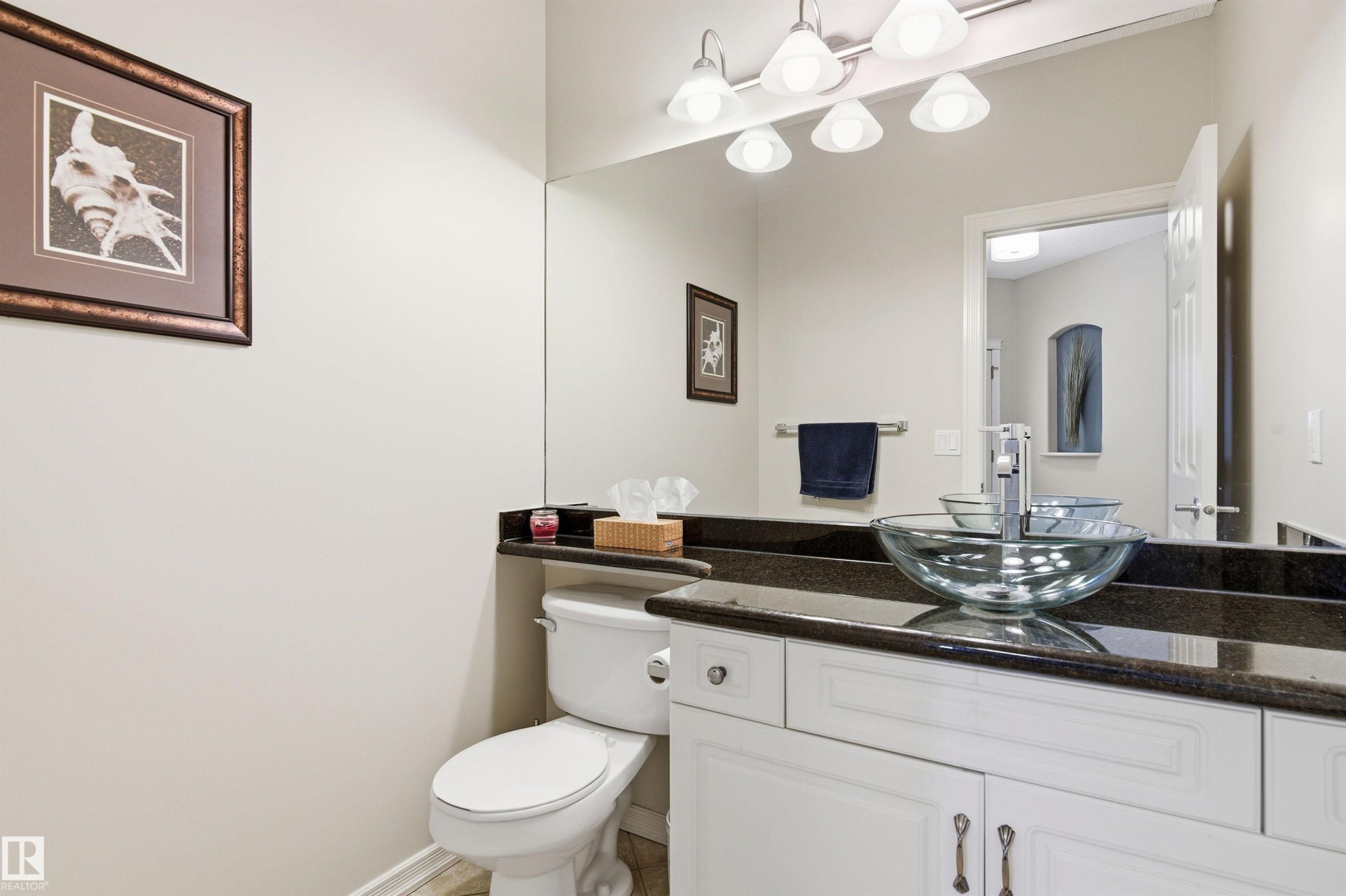 12 577 Butterworth Way, Edmonton, AB - Indoor Photo Showing Bathroom