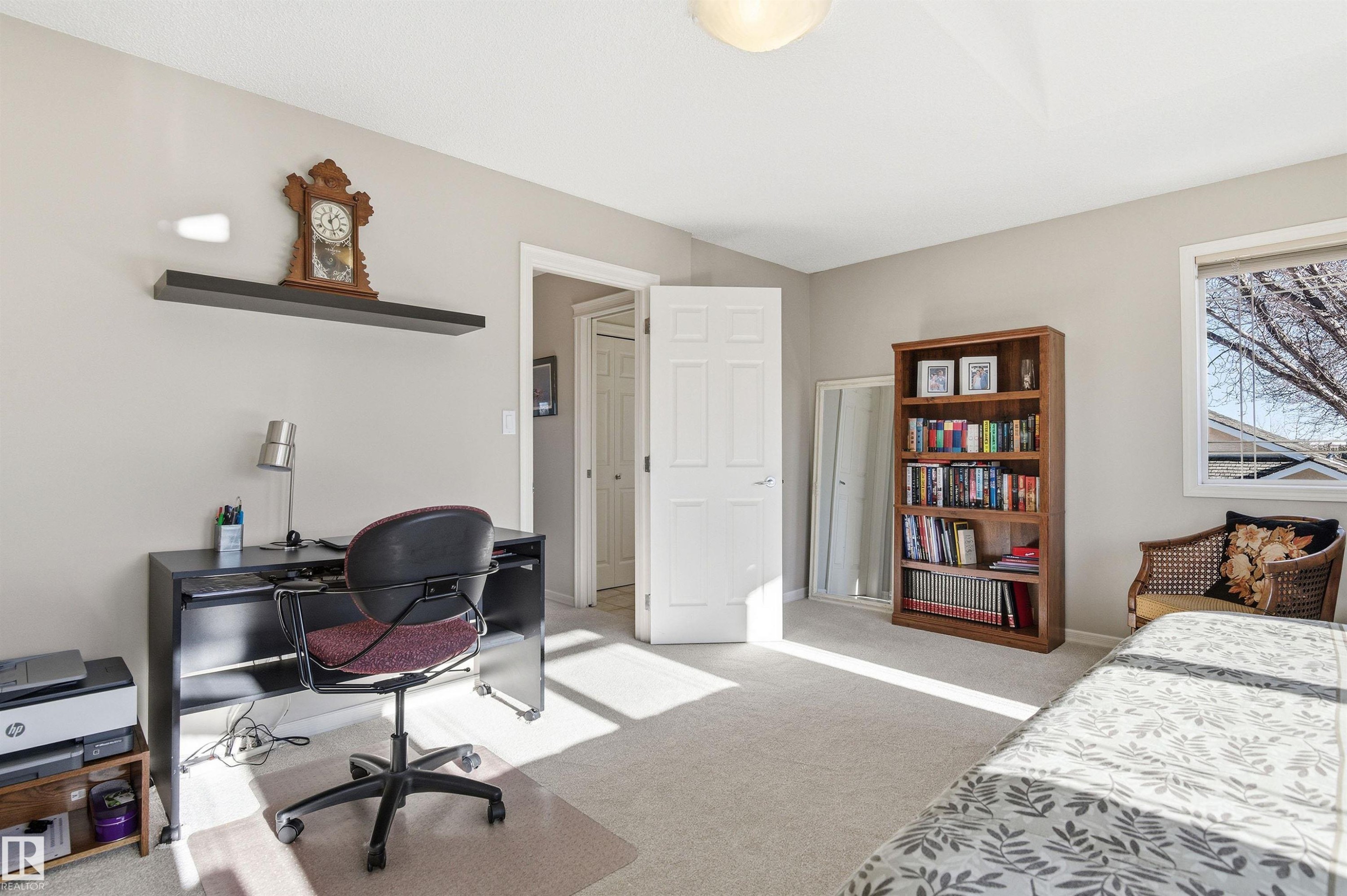 12 577 Butterworth Way, Edmonton, AB - Indoor