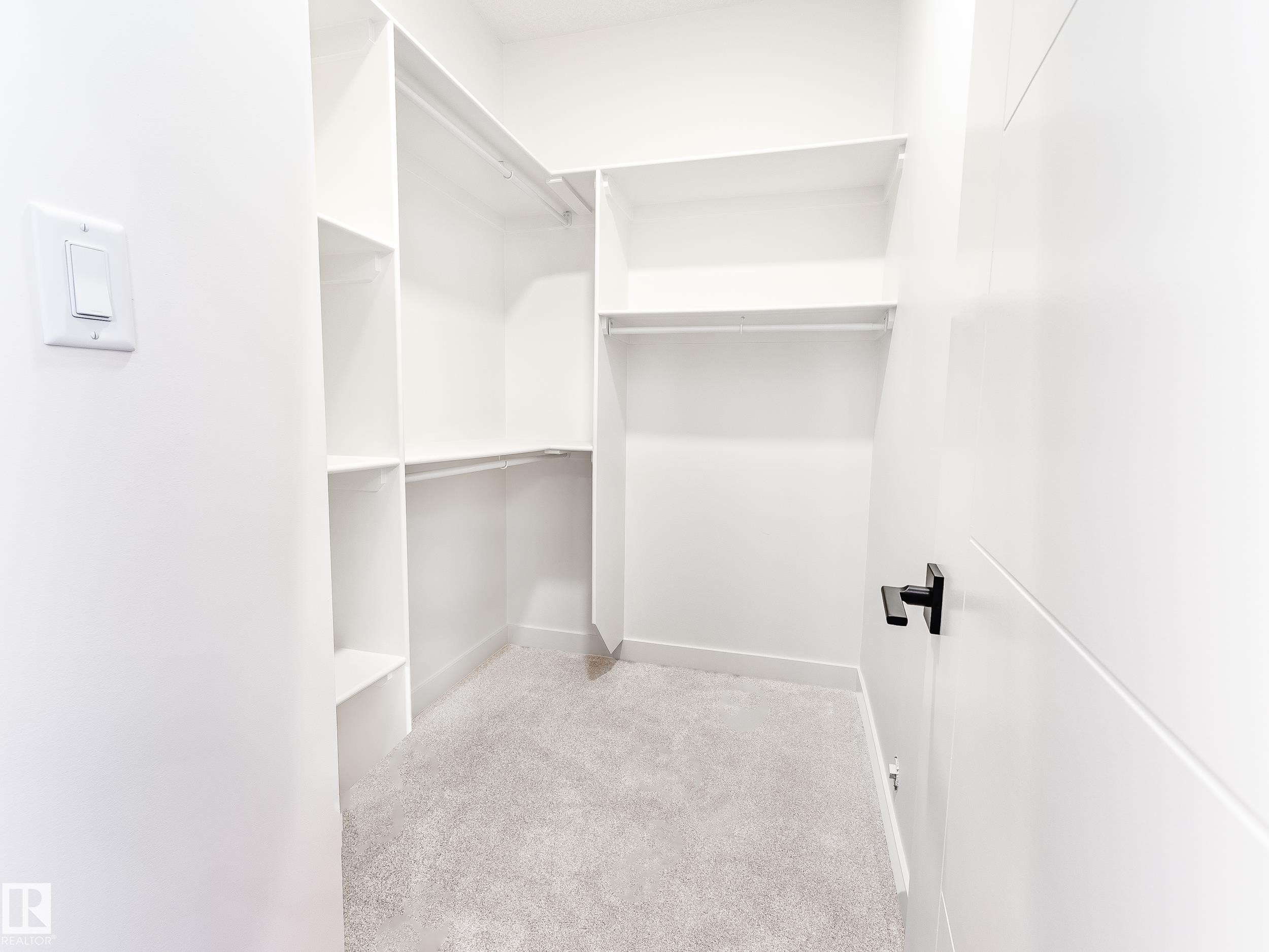 125 Lilac Close, Leduc, AB - Indoor With Storage