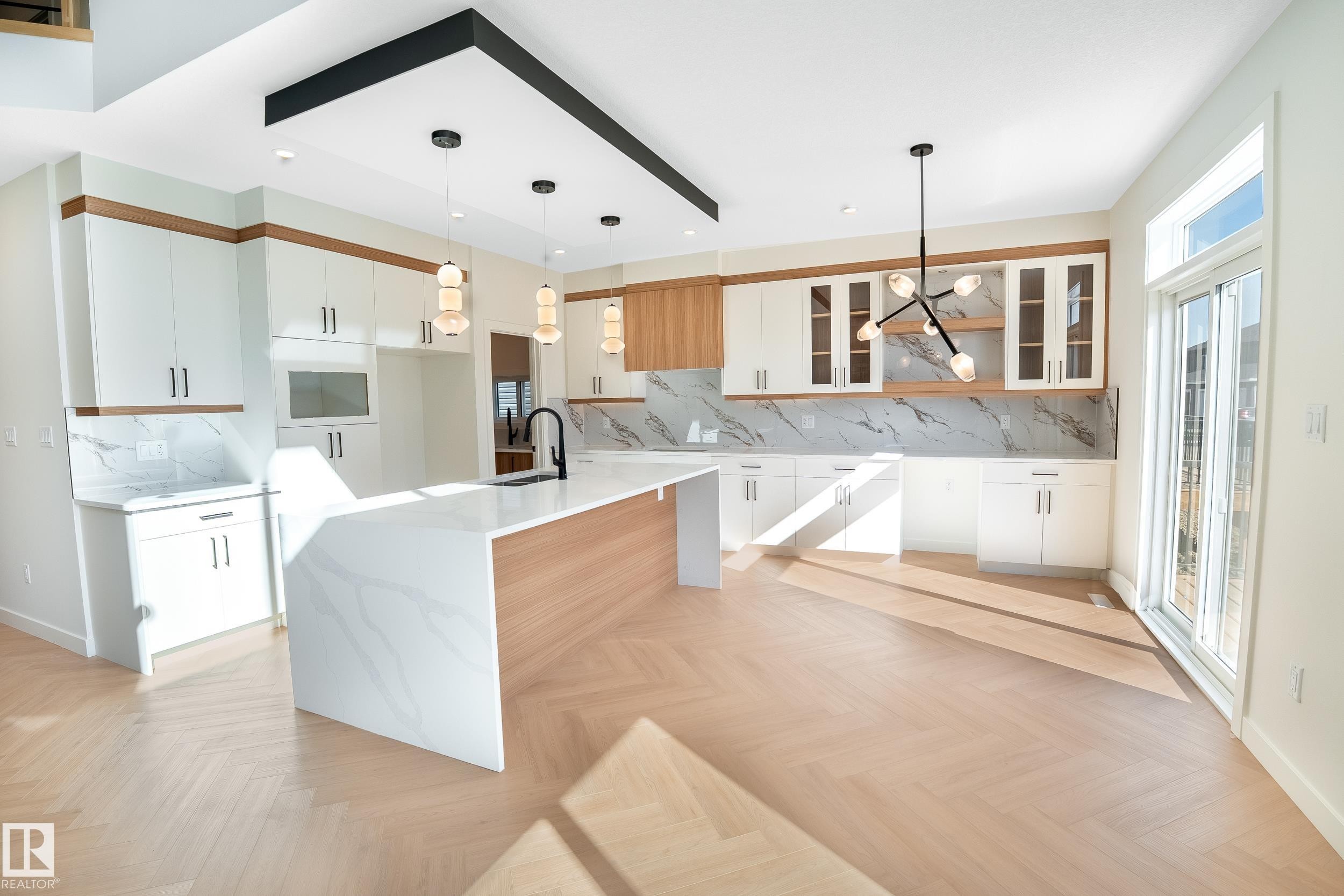 119 Lilac Close, Leduc, AB - Indoor Photo Showing Kitchen
