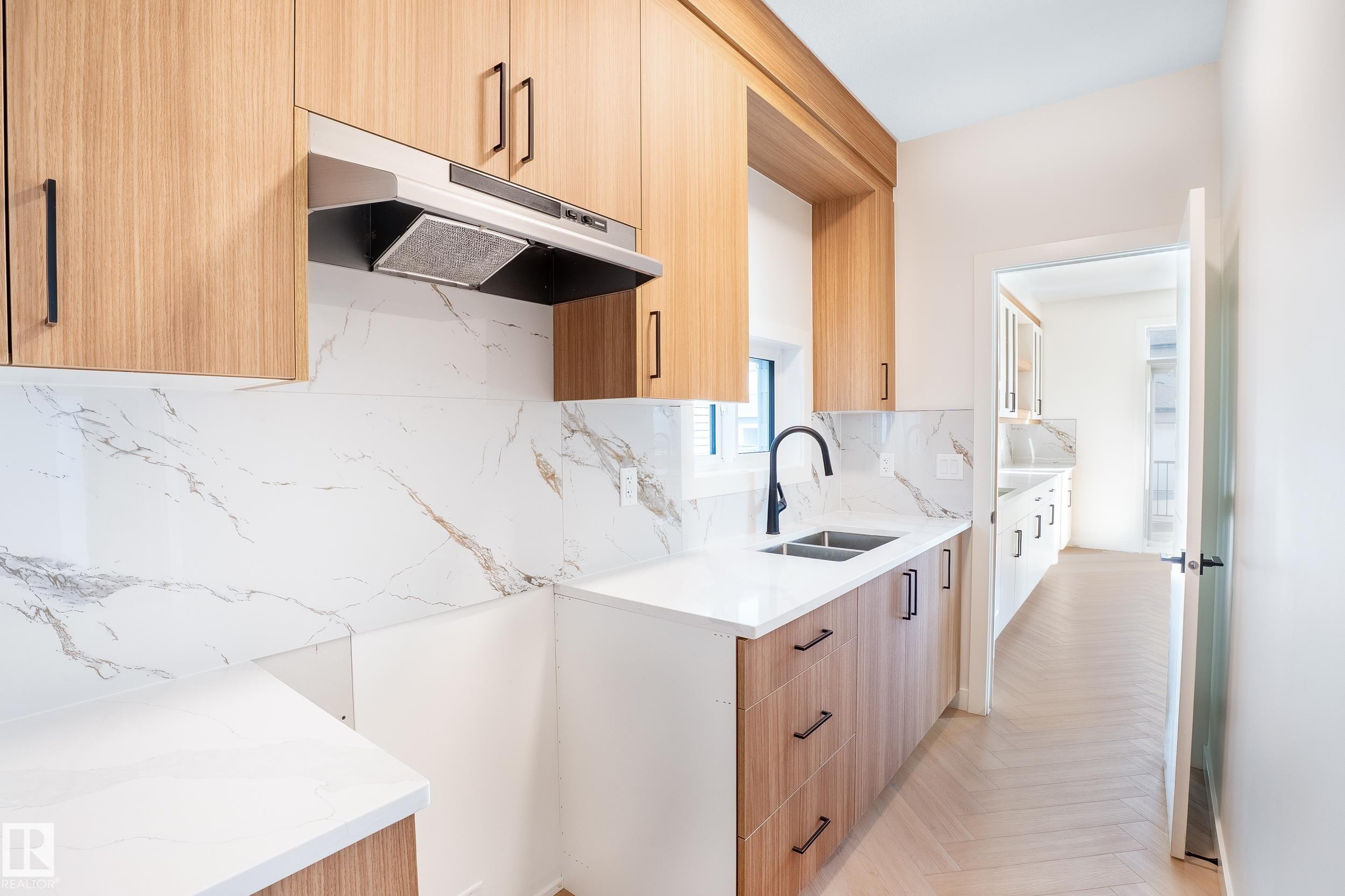 119 Lilac Close, Leduc, AB - Indoor Photo Showing Kitchen With Double Sink