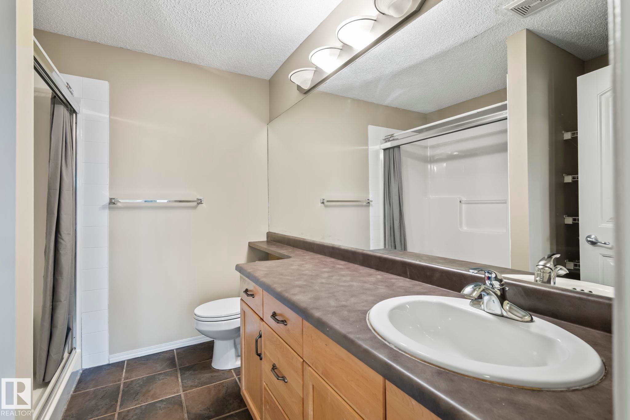 408 2098 Blackmud Creek Drive, Edmonton, AB - Indoor Photo Showing Bathroom