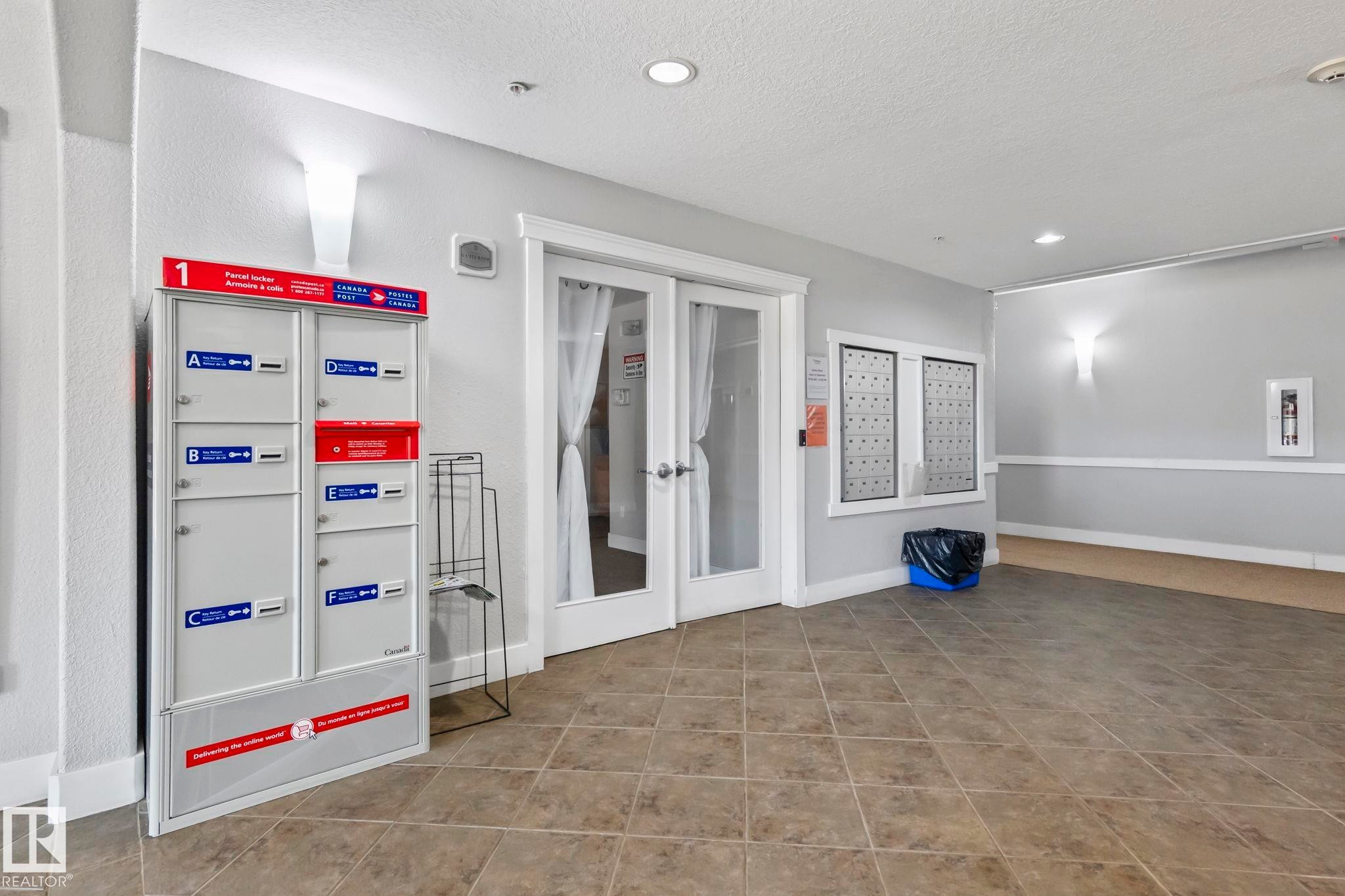 408 2098 Blackmud Creek Drive, Edmonton, AB - Indoor