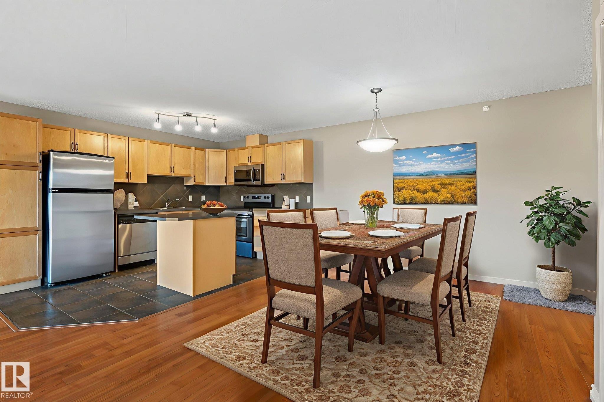 408 2098 Blackmud Creek Drive, Edmonton, AB - Indoor