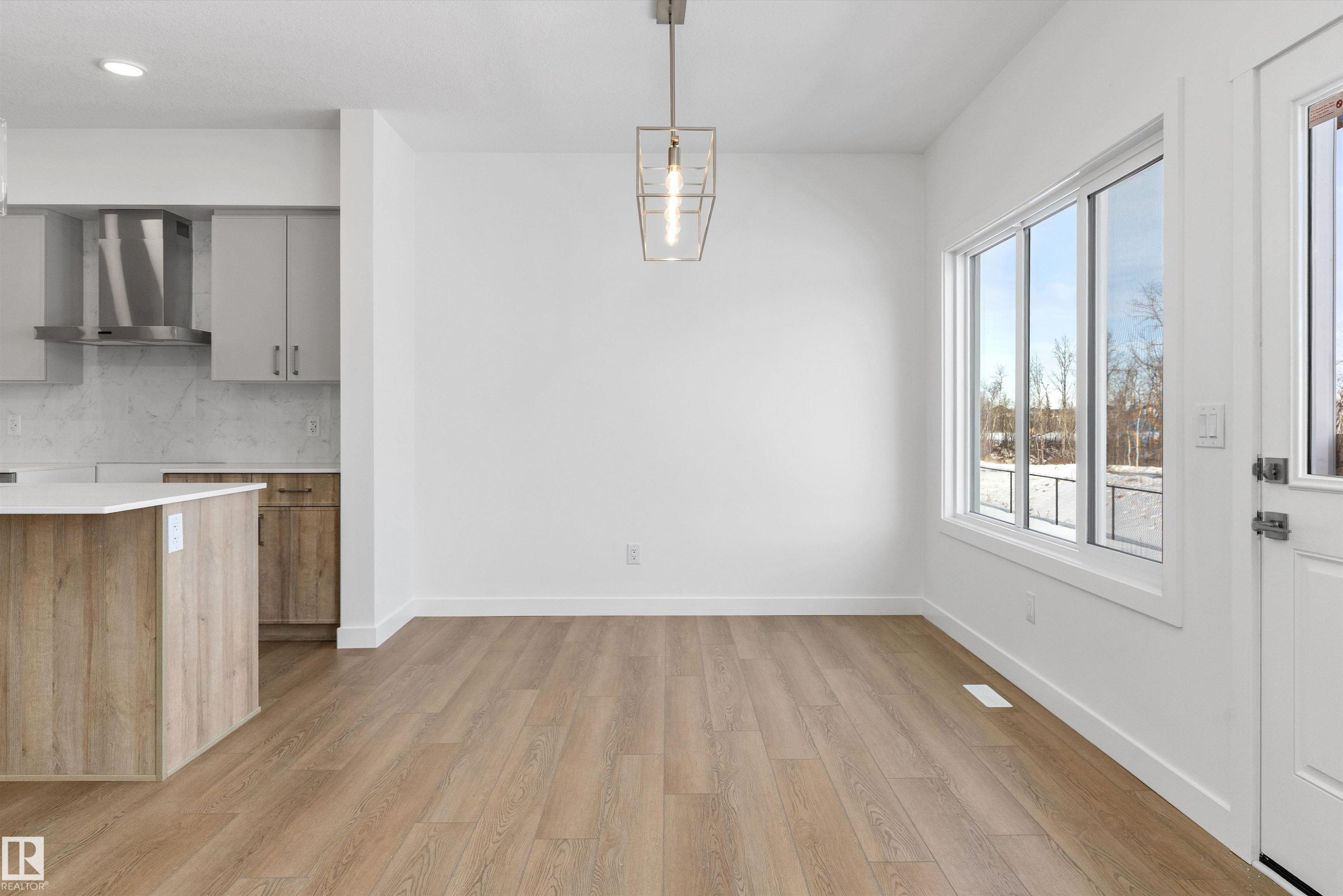 756 Astoria Way, Devon, AB - Indoor