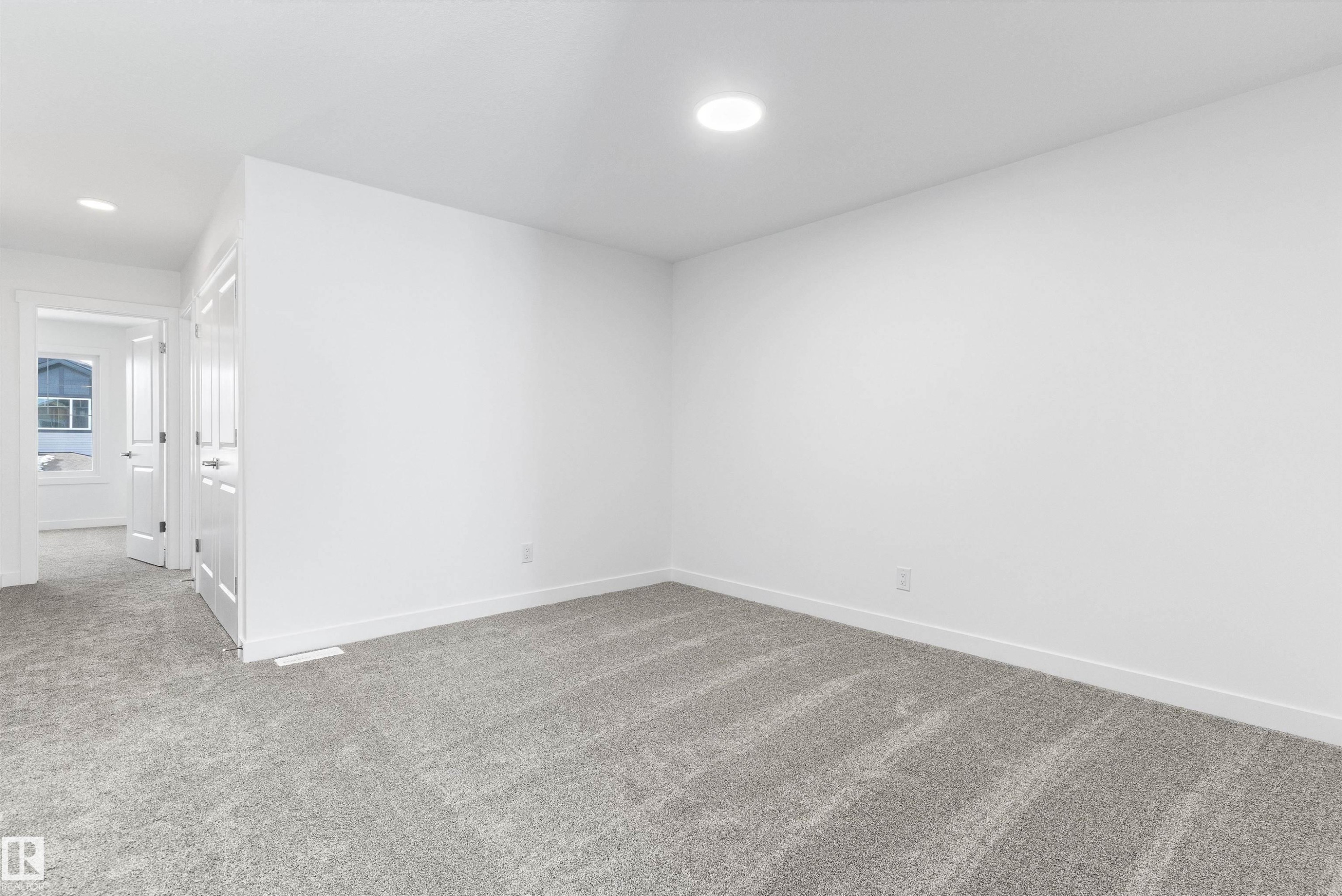 756 Astoria Way, Devon, AB - Indoor Photo Showing Other Room