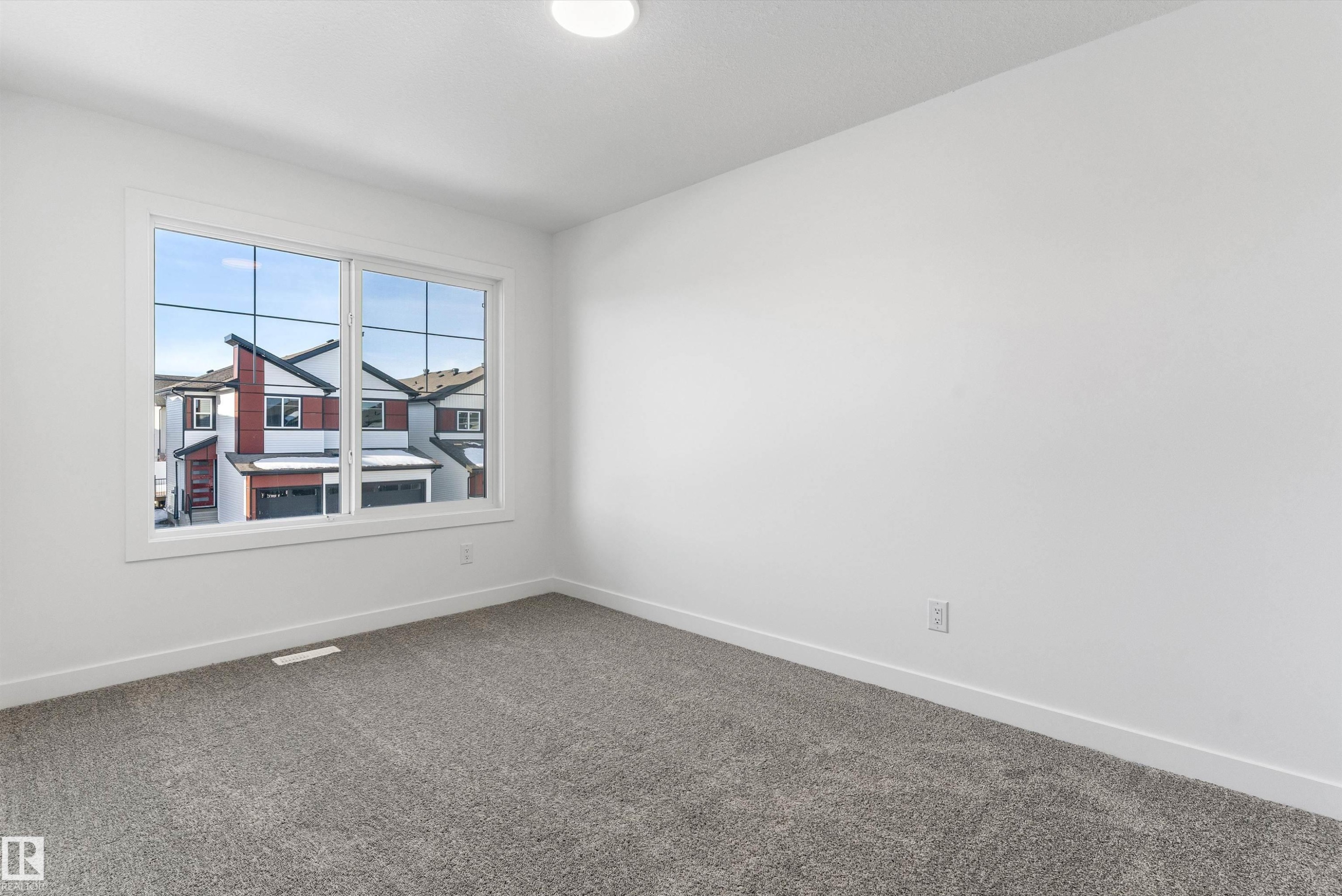 756 Astoria Way, Devon, AB - Indoor Photo Showing Other Room