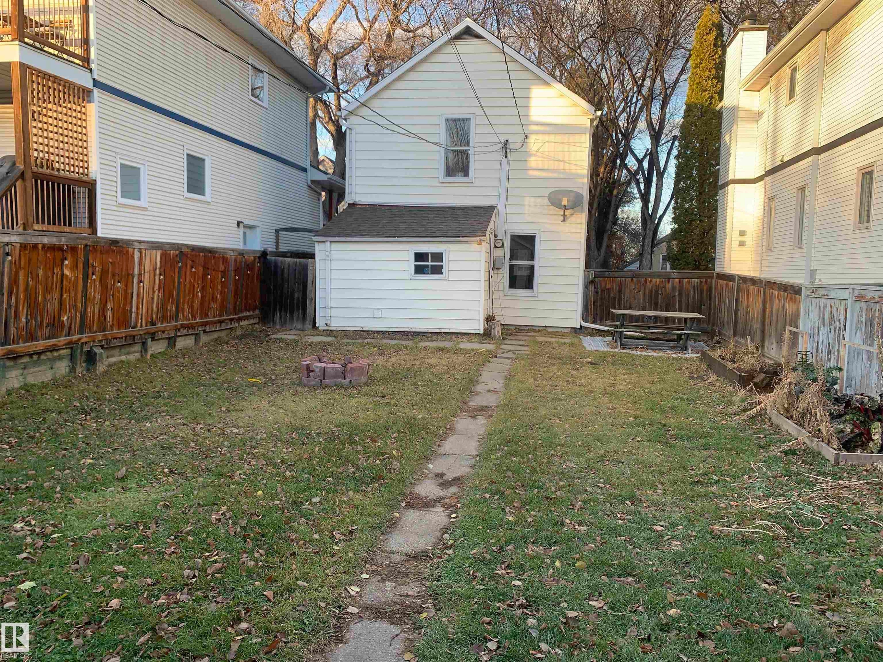 9747 90 Avenue, Edmonton, AB - Outdoor With Exterior