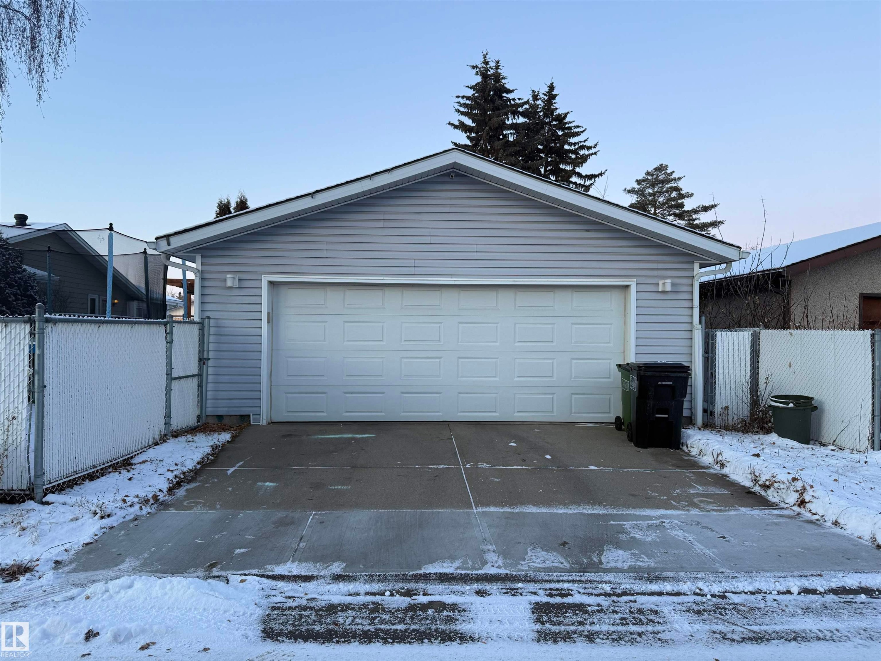 3519 16A Avenue, Edmonton, AB - Outdoor