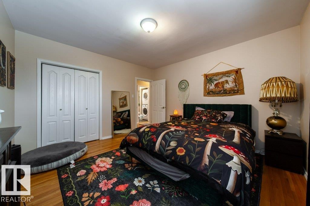 11235 Groat Road, Edmonton, AB - Indoor Photo Showing Bedroom