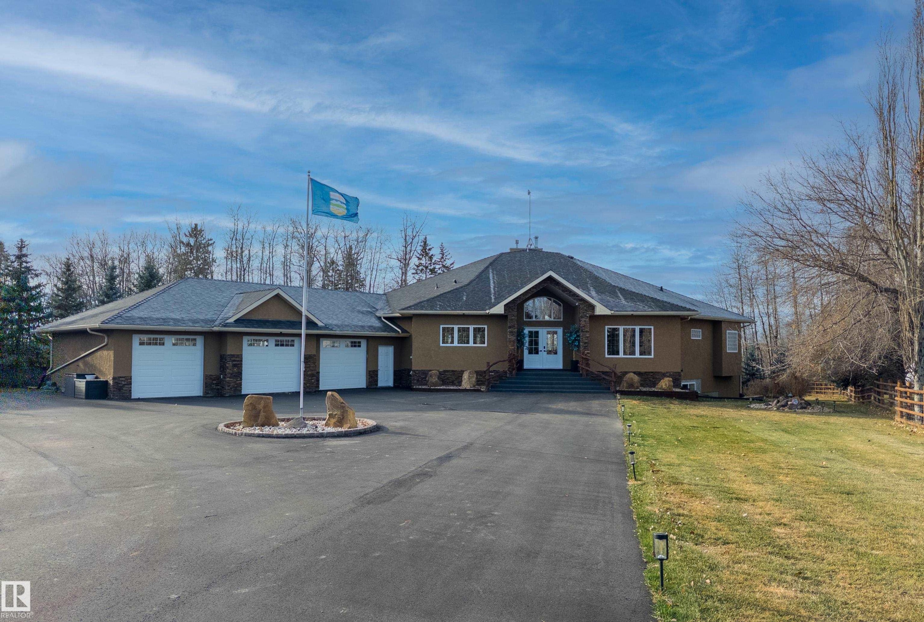 #14 52001 Rge Road 275, Rural Parkland County, AB - Outdoor With Facade
