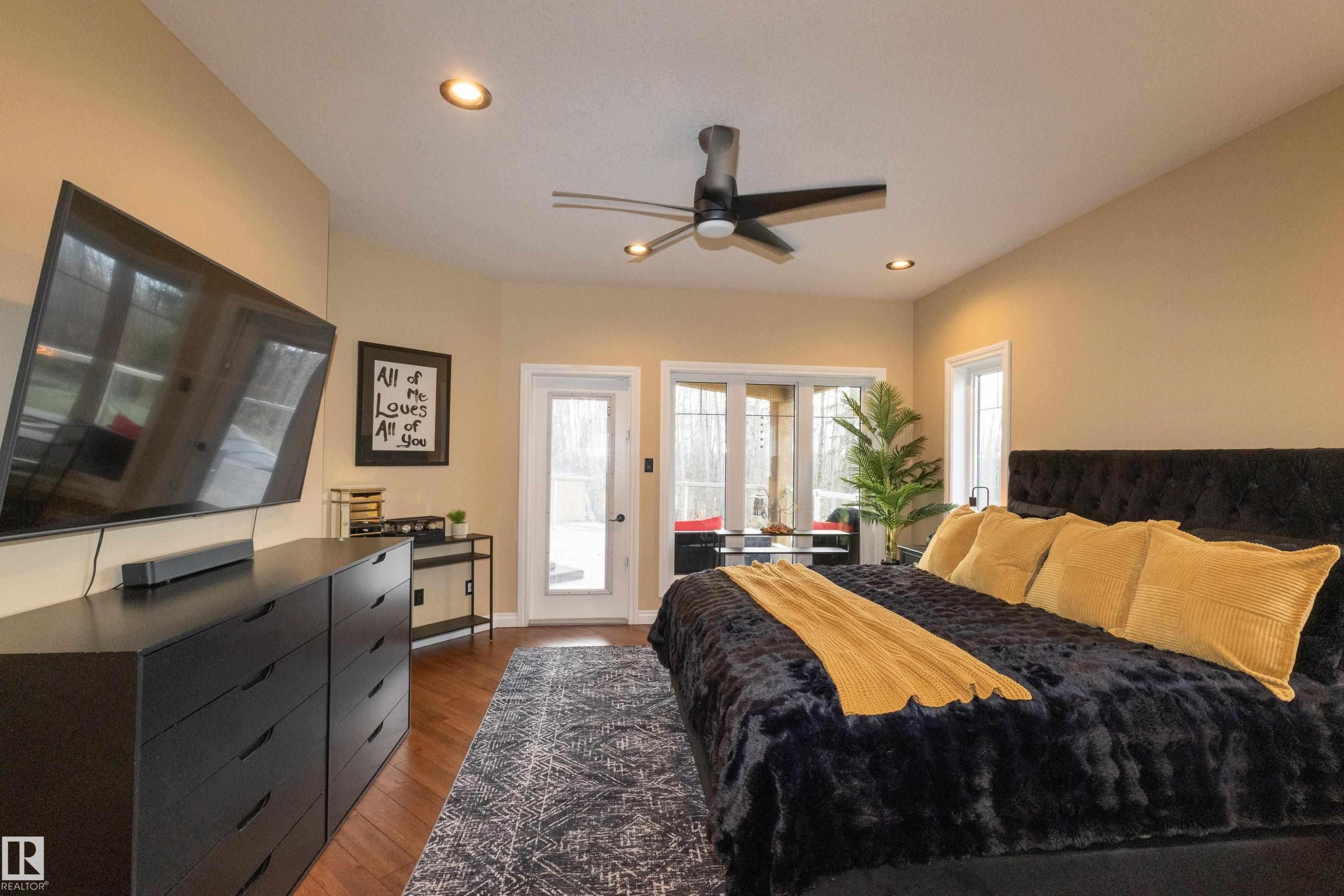 #14 52001 Rge Road 275, Rural Parkland County, AB - Indoor Photo Showing Bedroom