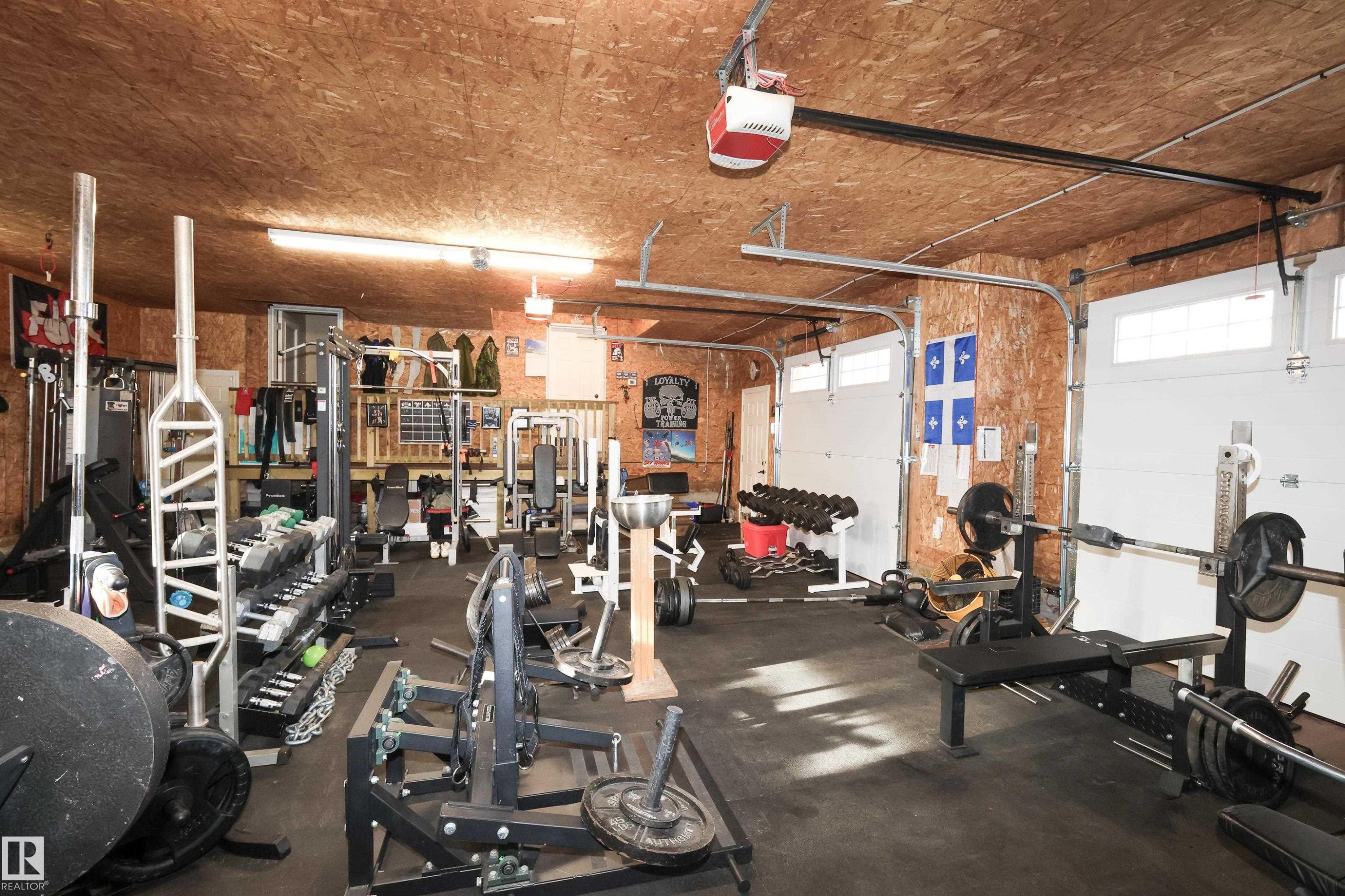 #14 52001 Rge Road 275, Rural Parkland County, AB - Indoor Photo Showing Gym Room