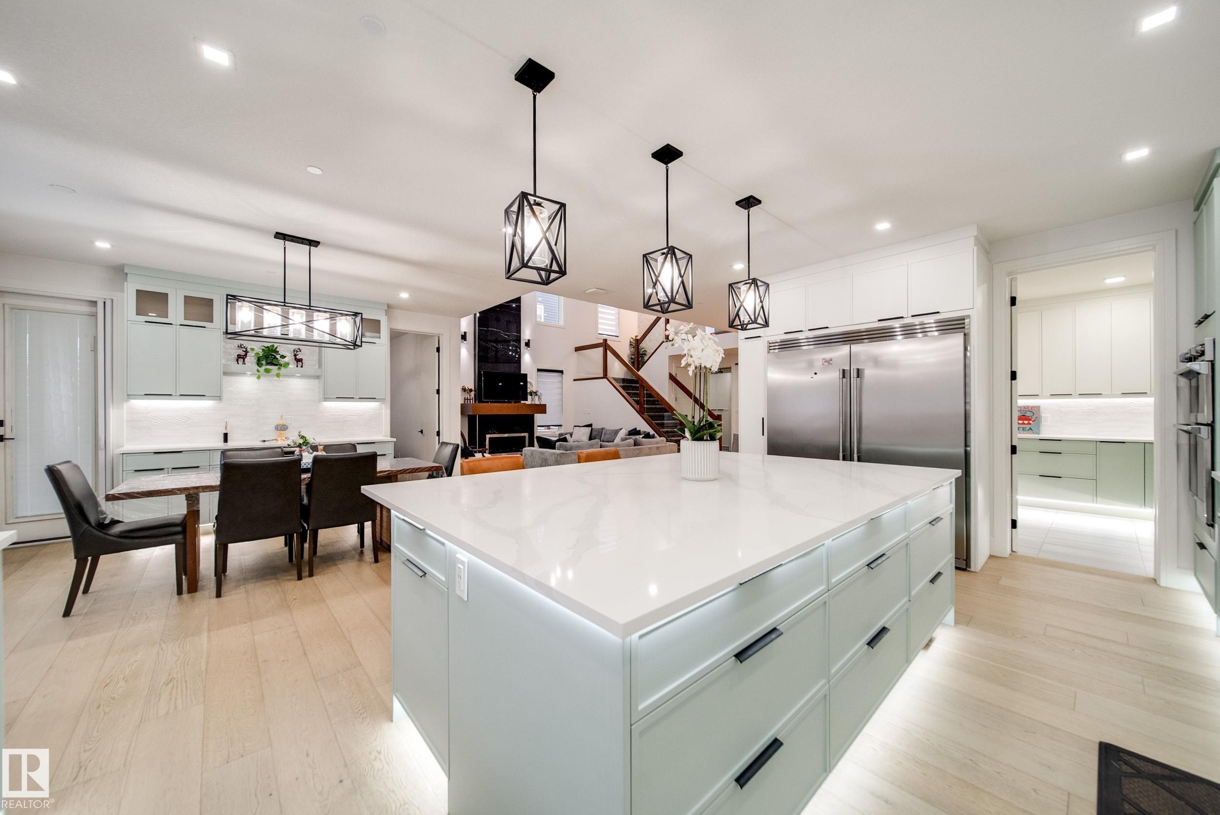 4416 Suzanna Crescent, Edmonton, AB - Indoor