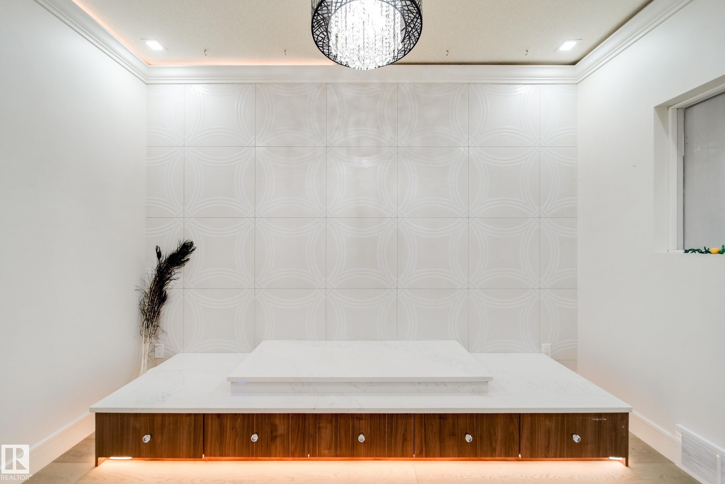 4416 Suzanna Crescent, Edmonton, AB - Indoor