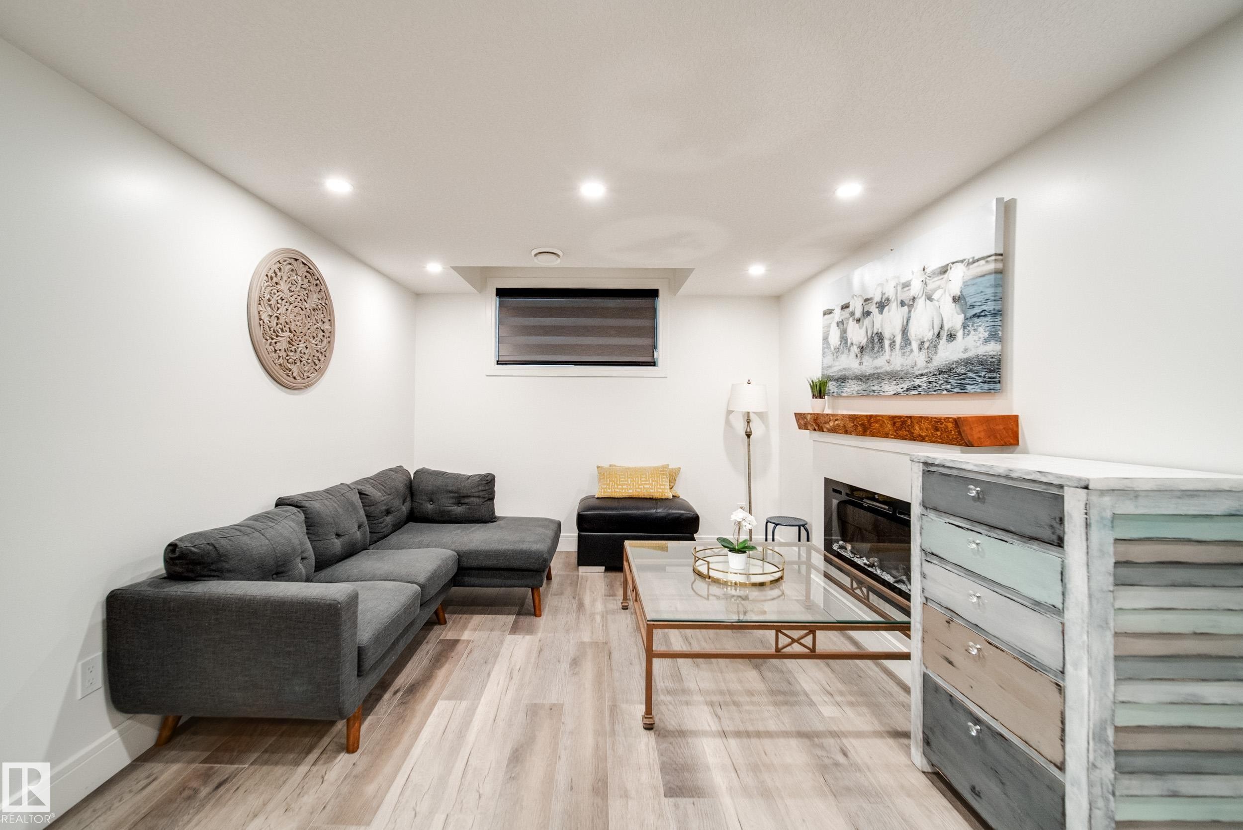 4416 Suzanna Crescent, Edmonton, AB - Indoor With Fireplace