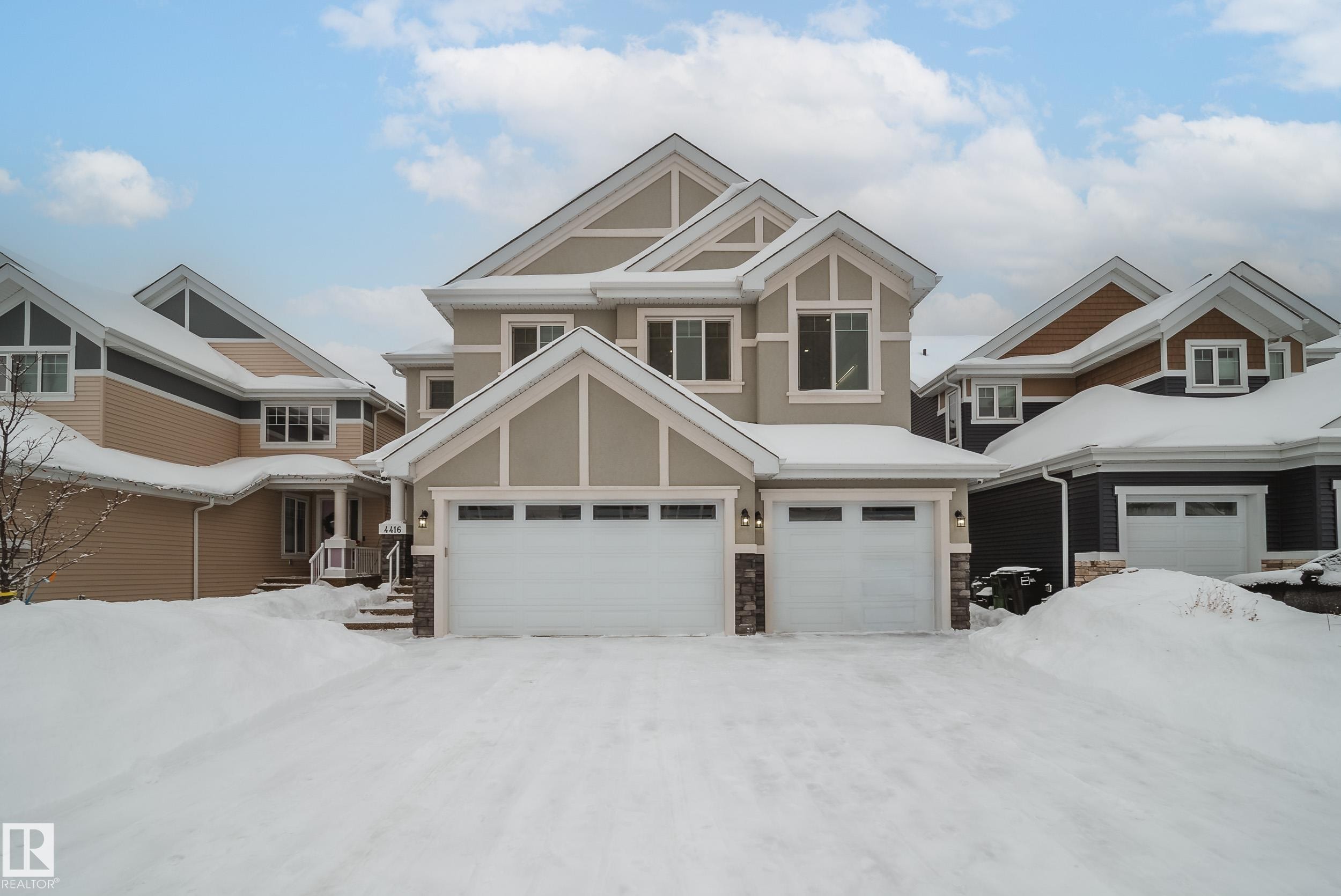 4416 Suzanna Crescent, Edmonton, AB - Outdoor With Facade