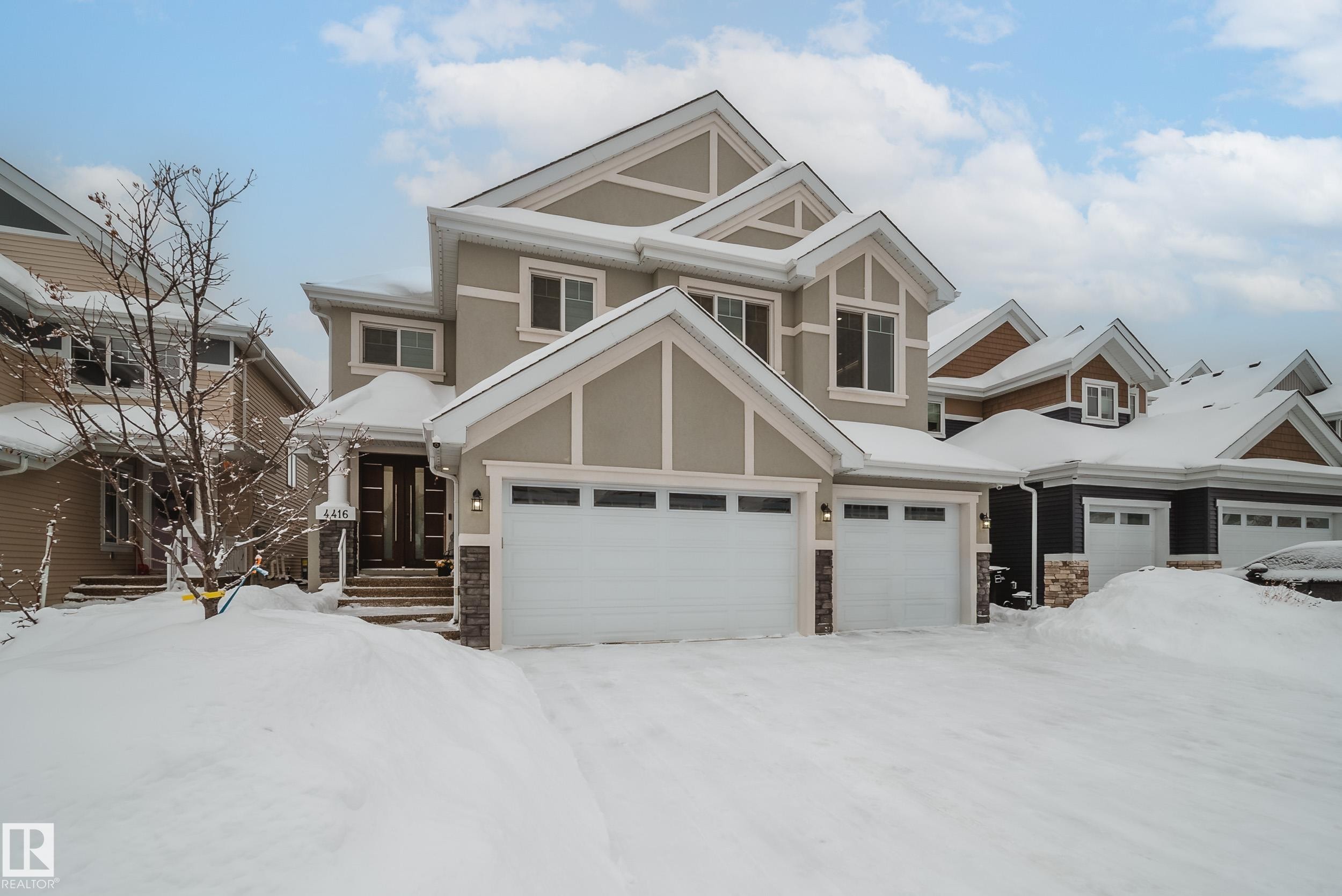 4416 Suzanna Crescent, Edmonton, AB - Outdoor With Facade
