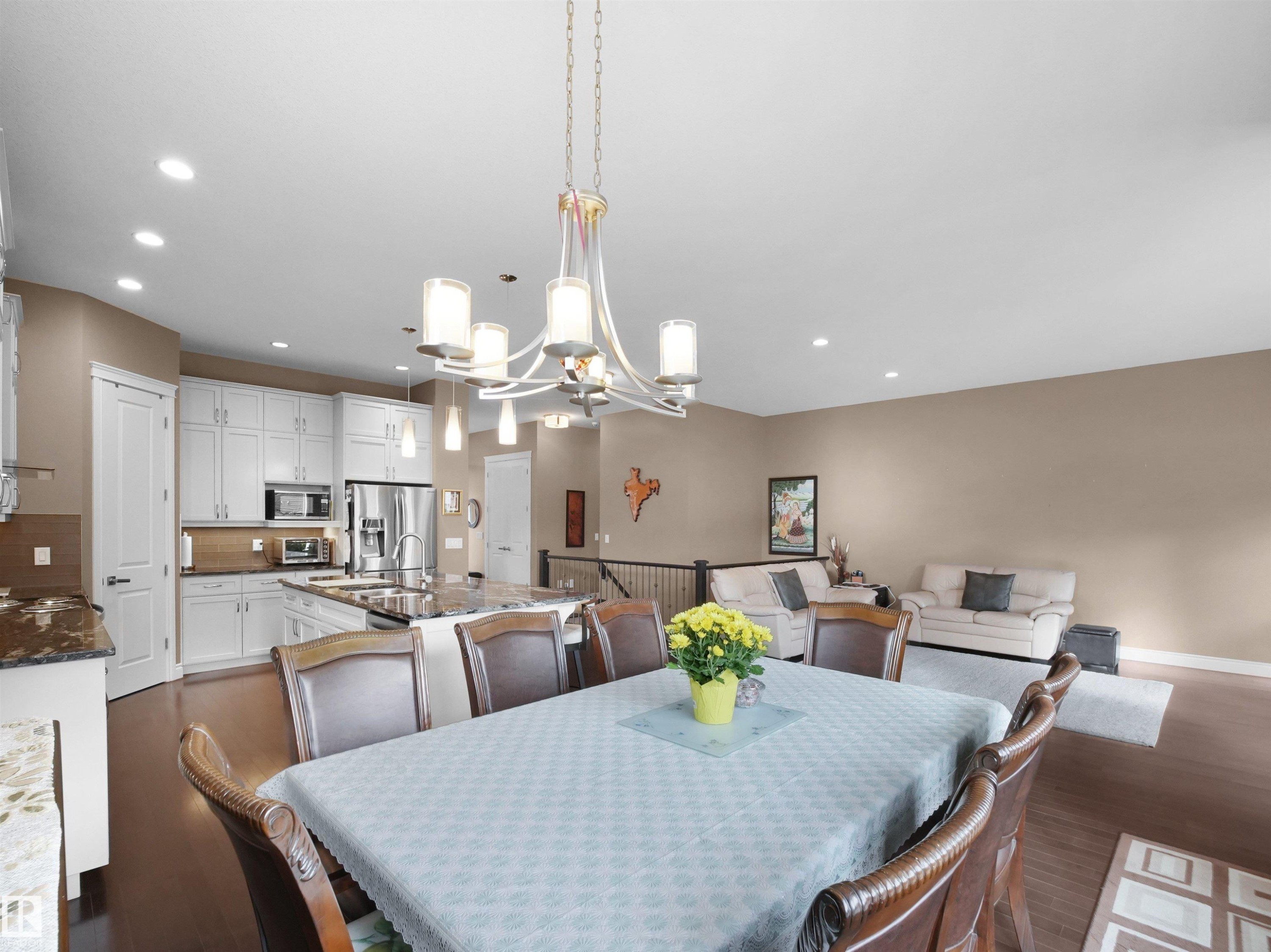 3509 West Place, Edmonton, AB - Indoor Photo Showing Dining Room