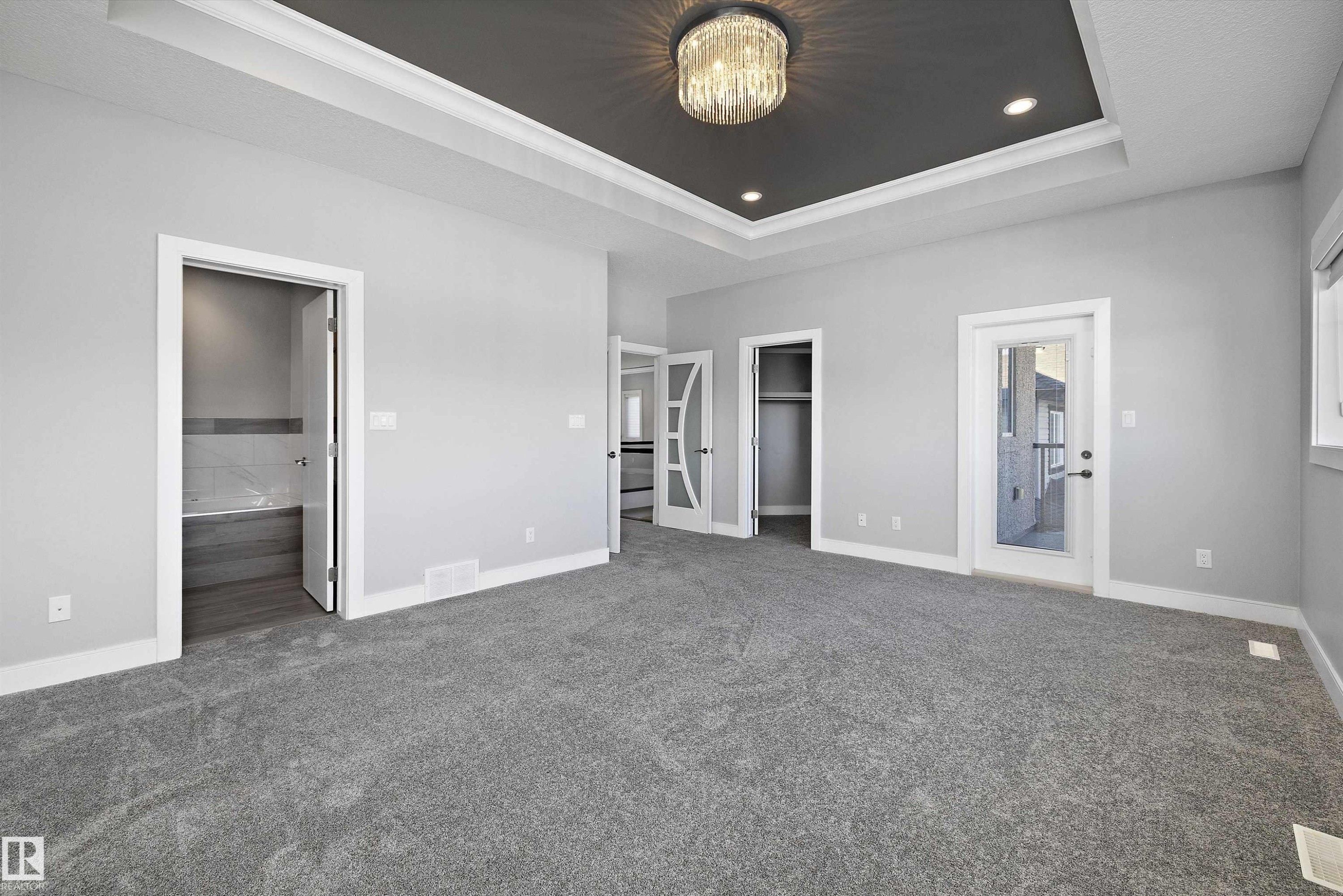 1339 Adamson Drive, Edmonton, AB - Indoor Photo Showing Other Room