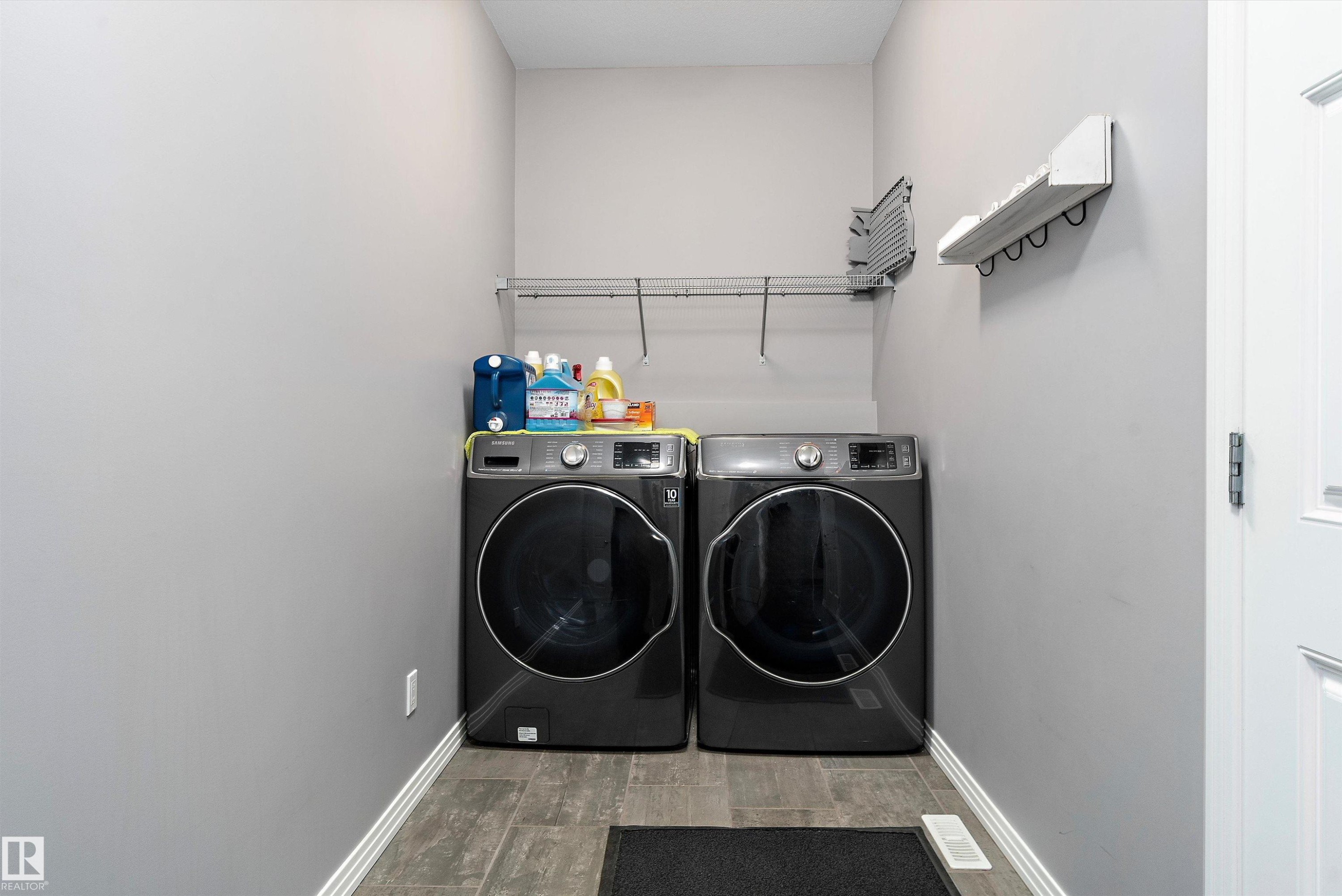 Main Floor - 1325 Adamson Drive, Edmonton, AB - Indoor Photo Showing Laundry Room