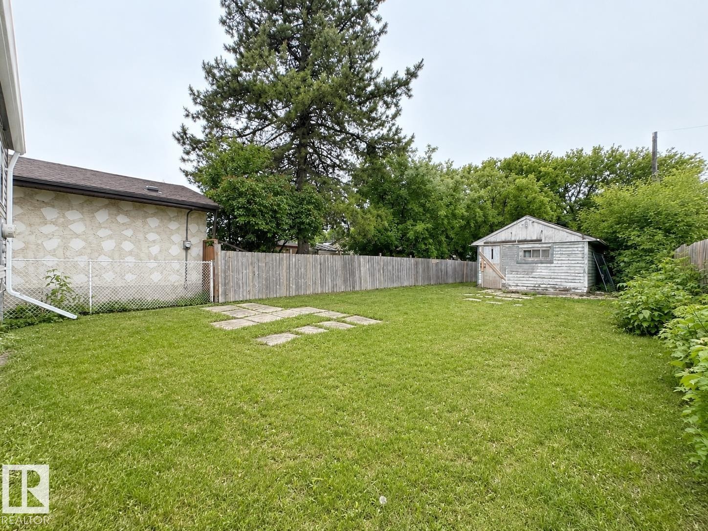 12746 116 Street, Edmonton, AB - Indoor Photo Showing Bathroom