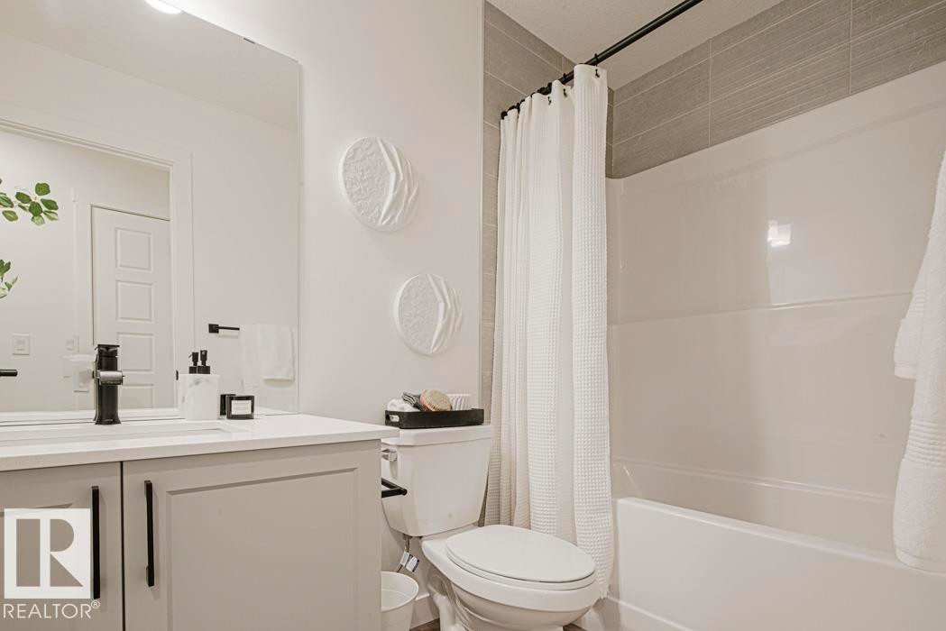 4178 Kinglet Drive, Edmonton, AB - Indoor Photo Showing Bathroom