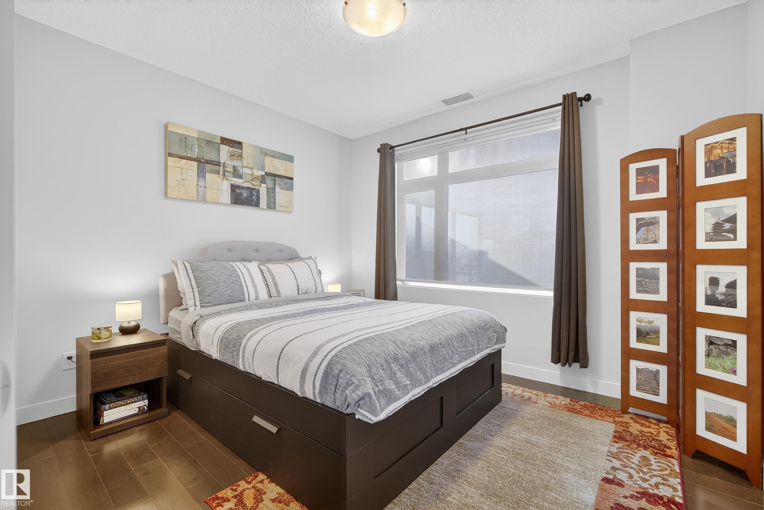 201 5151 Windermere Boulevard, Edmonton, AB - Indoor Photo Showing Bedroom