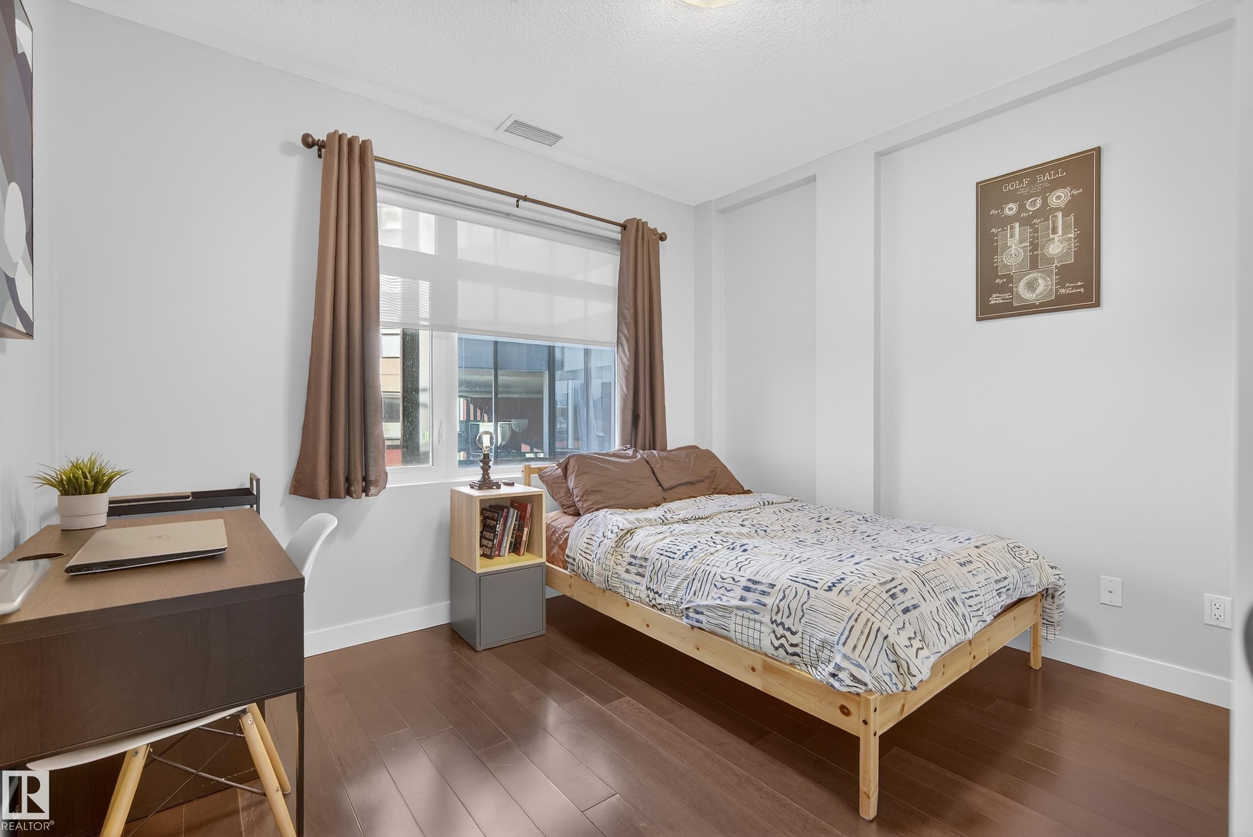 201 5151 Windermere Boulevard, Edmonton, AB - Indoor Photo Showing Bedroom