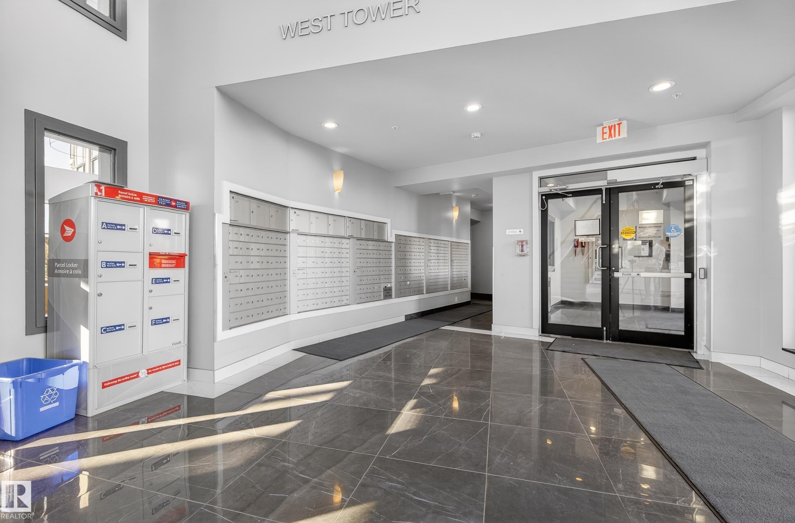 201 5151 Windermere Boulevard, Edmonton, AB - Indoor Photo Showing Other Room