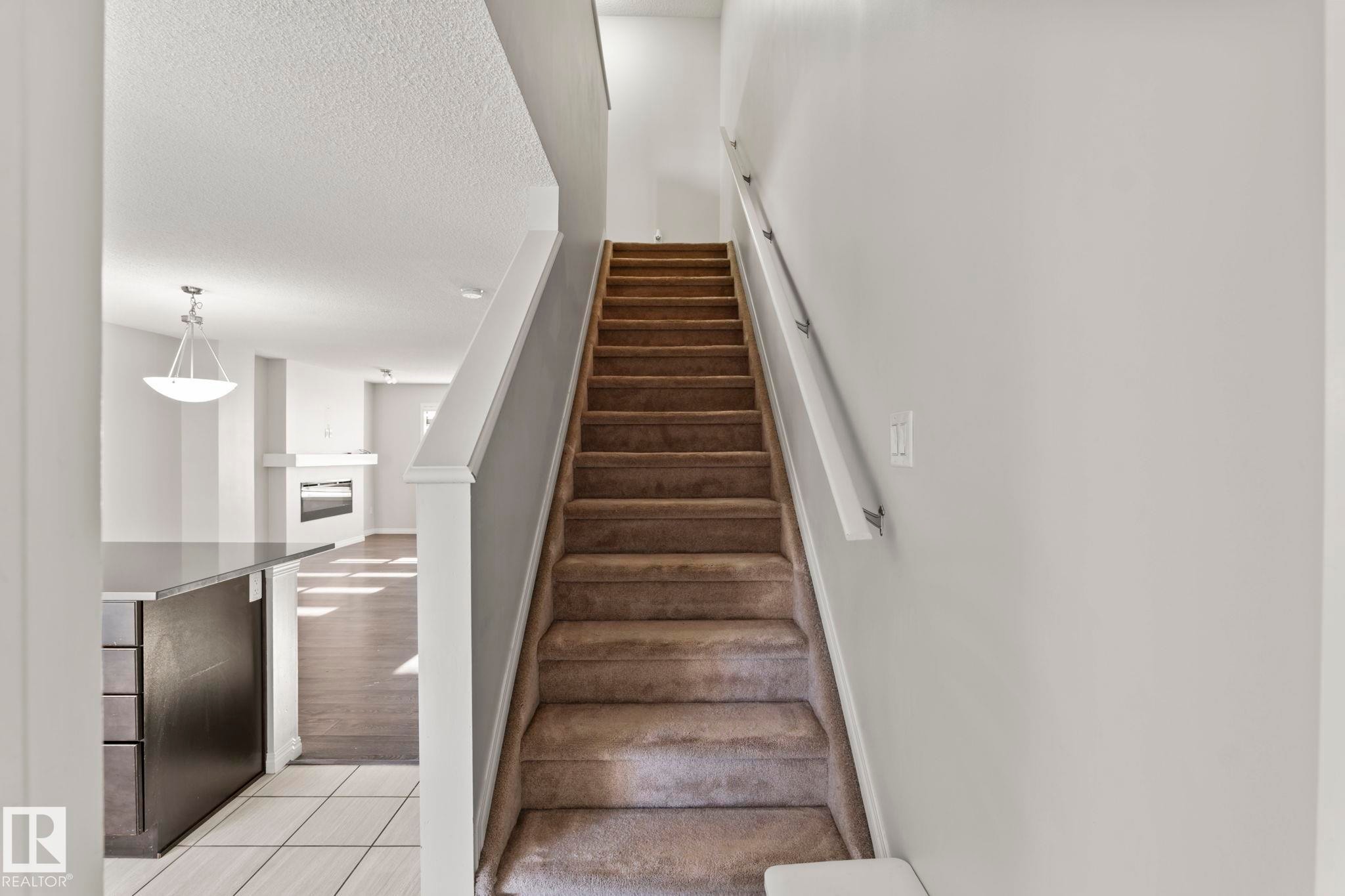 #62 4050 Savaryn Drive Sw, Edmonton, AB - Indoor Photo Showing Other Room