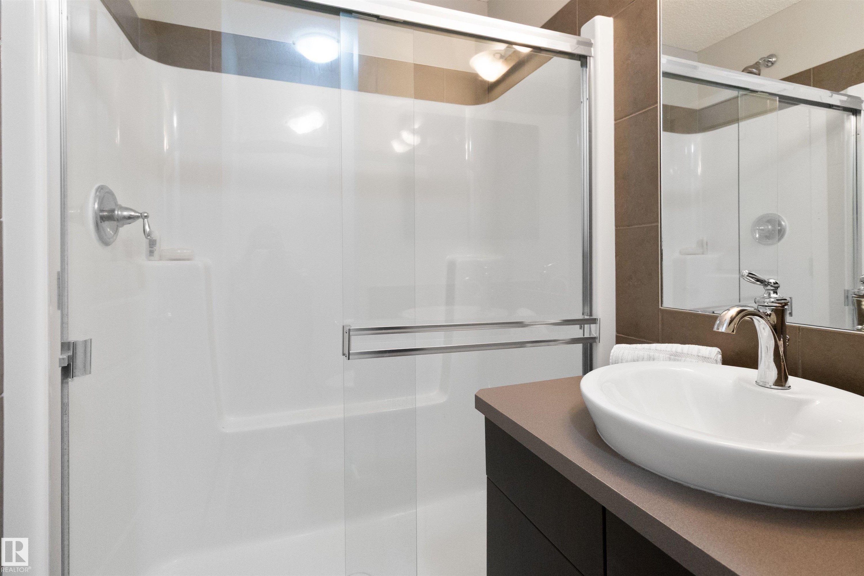 157 603 Watt Boulevard, Edmonton, AB - Indoor Photo Showing Bathroom