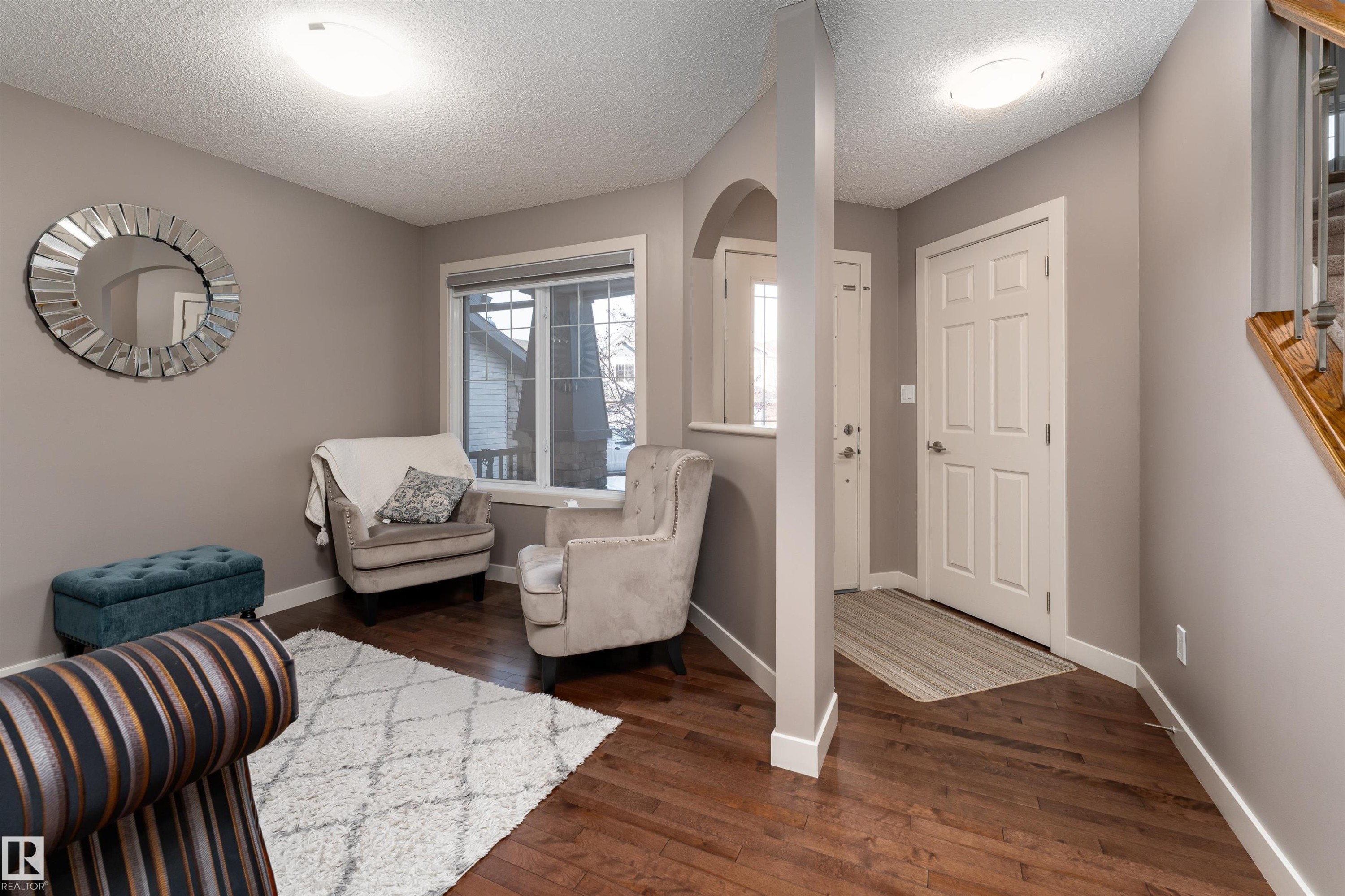 6811 19 Avenue, Edmonton, AB - Indoor Photo Showing Other Room