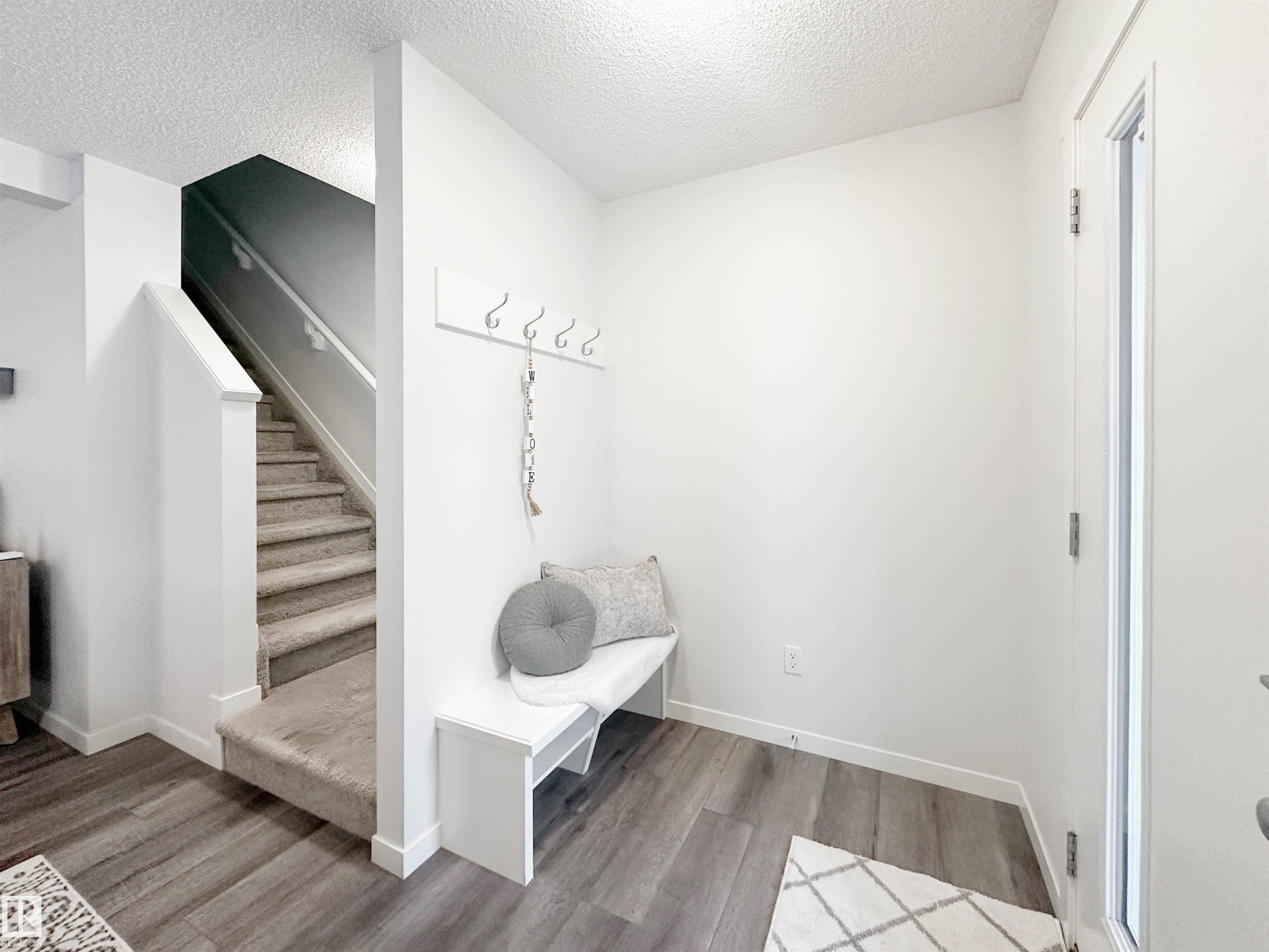 1270 Rosenthal Boulevard, Edmonton, AB - Indoor Photo Showing Other Room