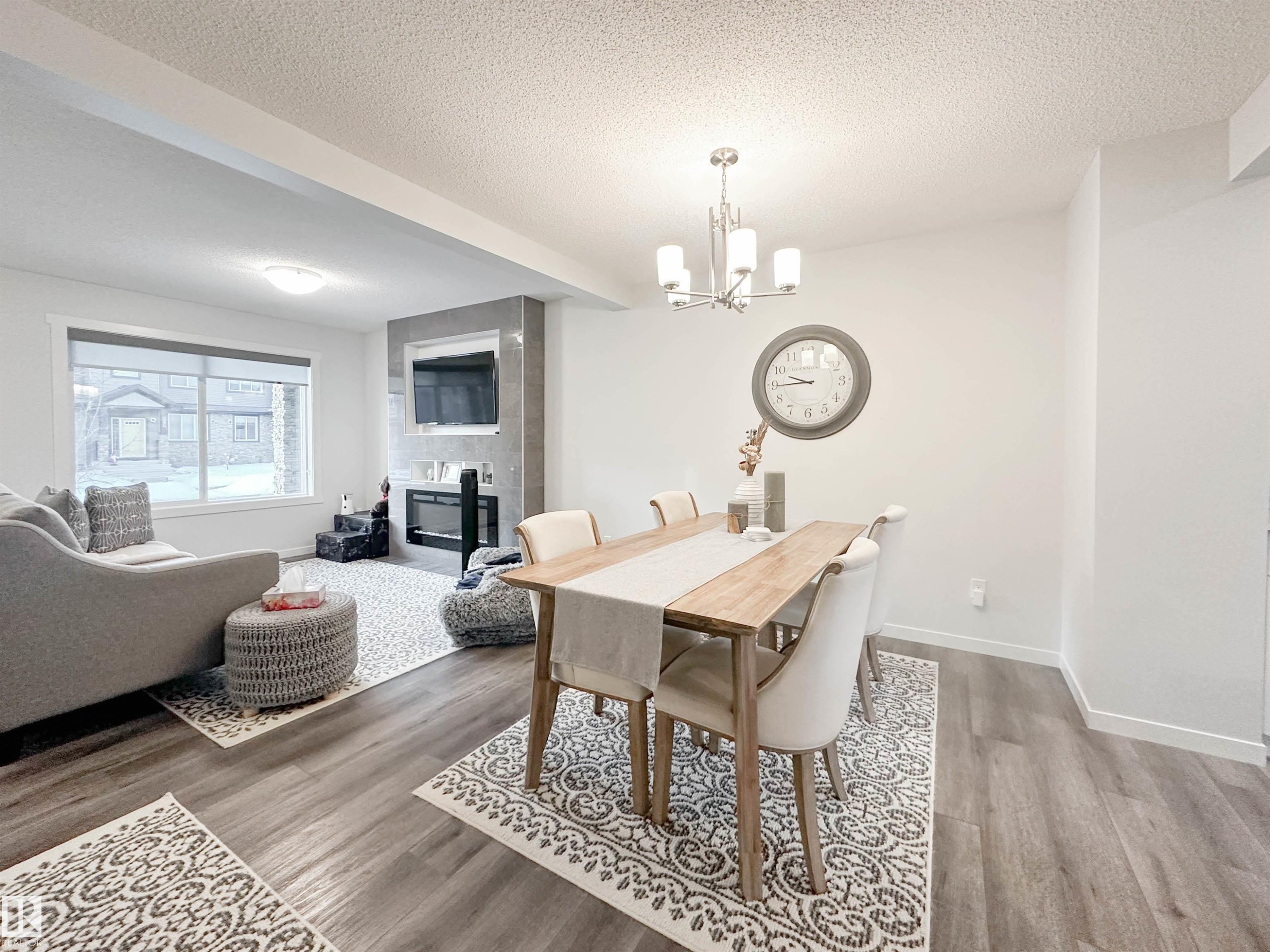 1270 Rosenthal Boulevard, Edmonton, AB - Indoor With Fireplace