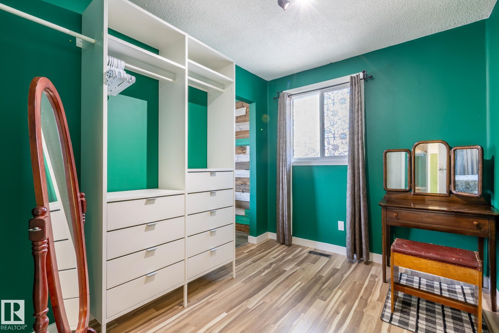 19 Greenfield Estates, St. Albert, AB - Indoor